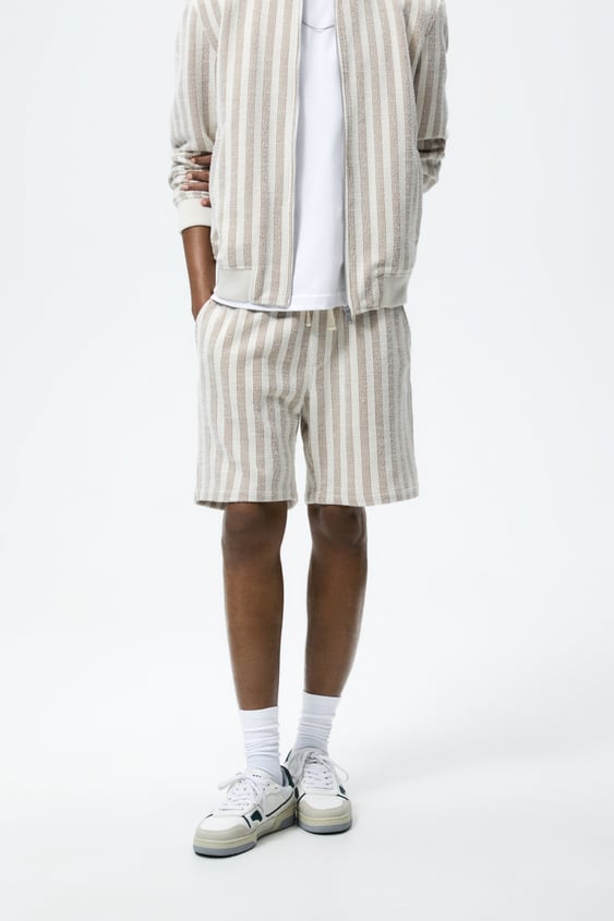 TEXTURED STRIPED SHORTS