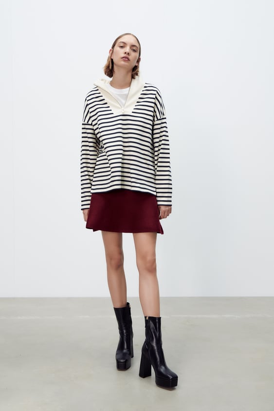 STRIPED SWEATSHIRT