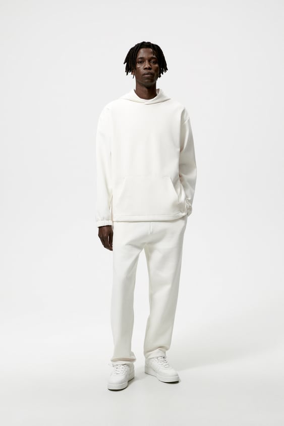 PREMIUM HOODED SWEATSHIRT