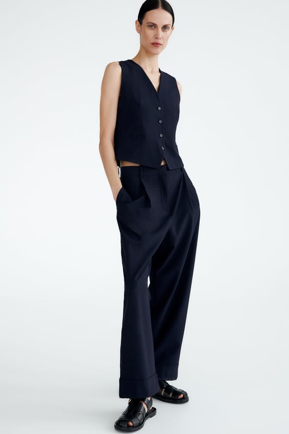 LAPELLESS VEST