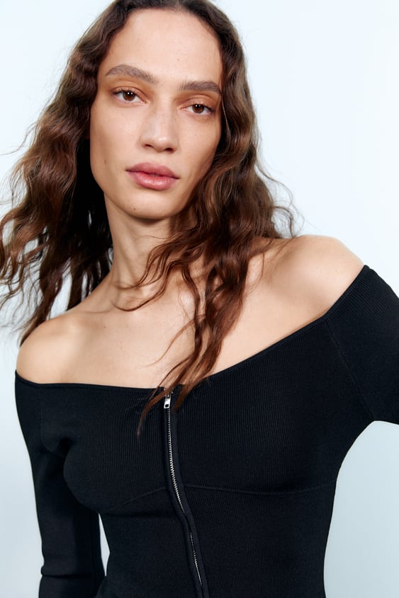KNIT DRESS WITH ZIPPER