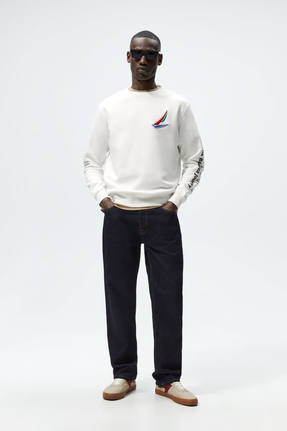 CONTRAST EMBROIDERED SWEATSHIRT