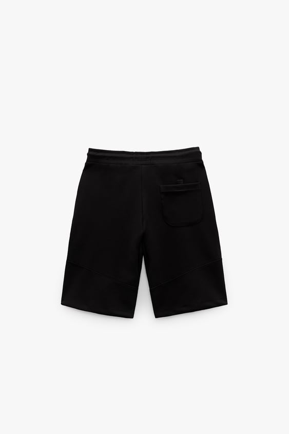 ZIPPERED JOGGER SHORTS