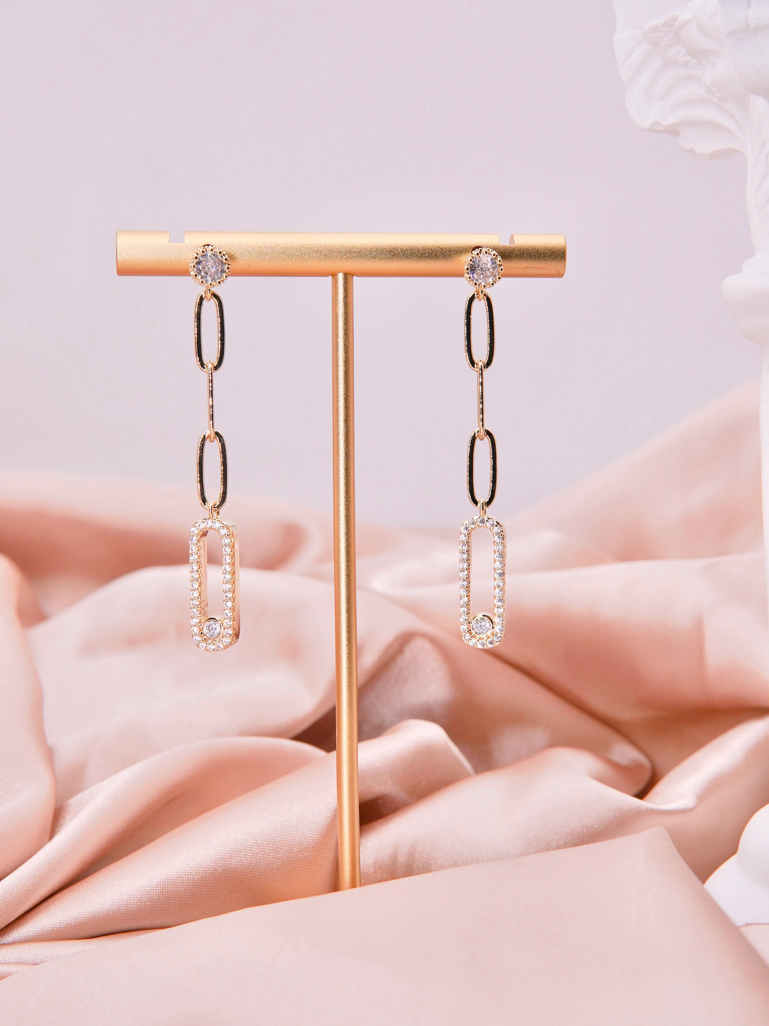 LAFIT �� Chain of Sparkles  -Earrings  �r���㙉��ɫ���h