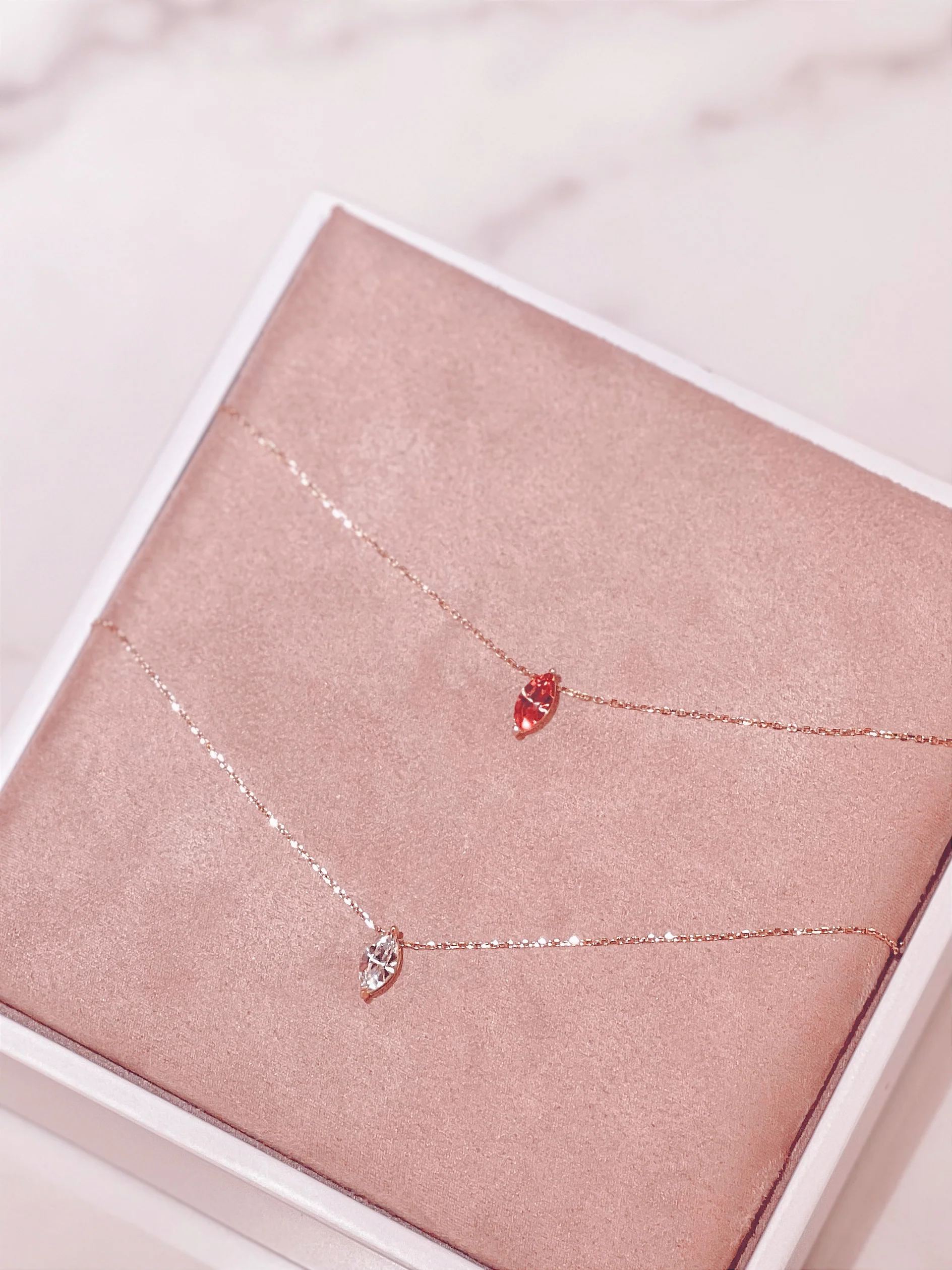 LAFIT �� Barbies Pink Paradise - Necklace ���@��ʯ�i�