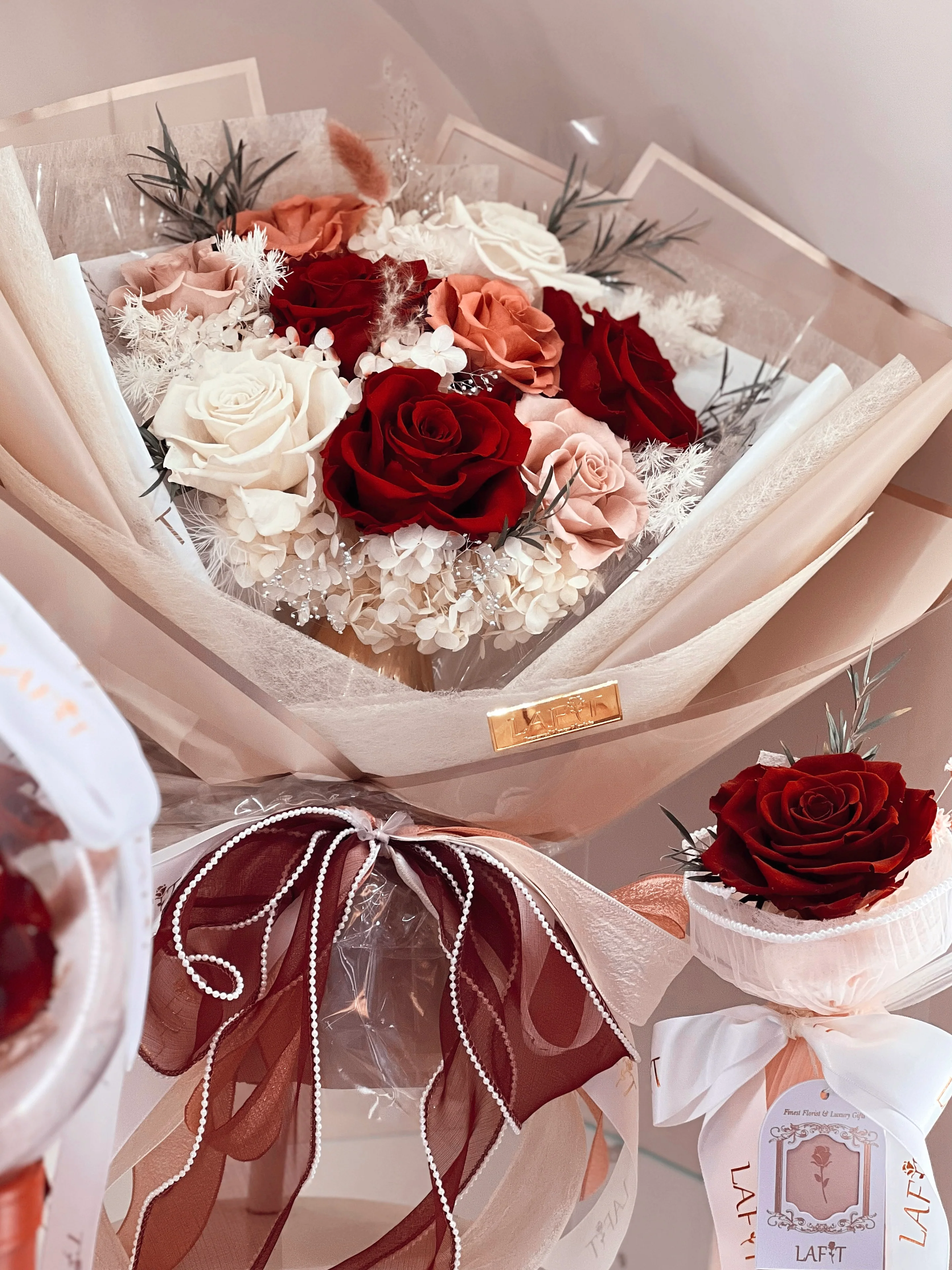 LAFIT 法式優雅永生花束 �?Reddish Tenderness