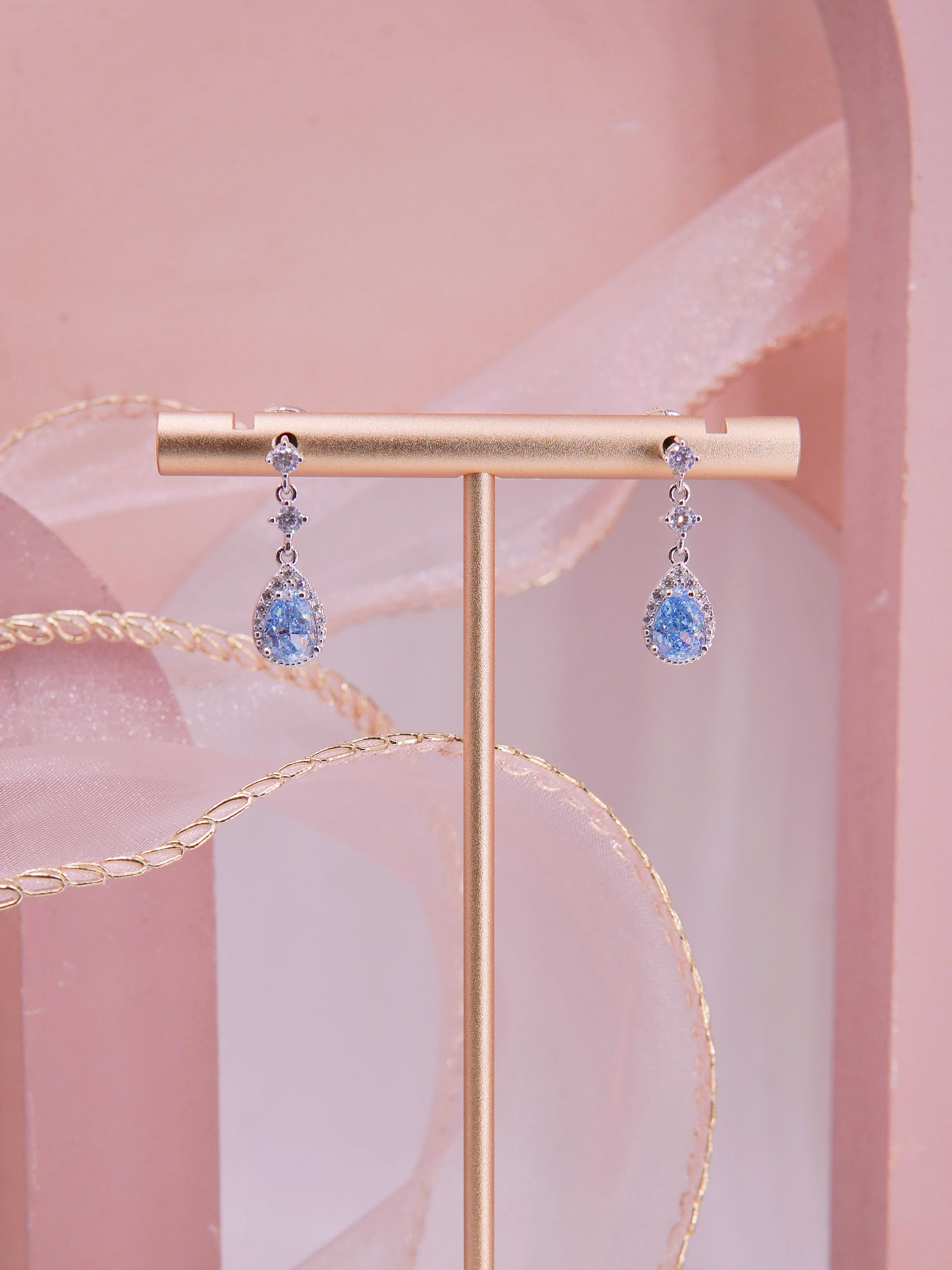 LAFIT �� Heart of Venus (Dreamy Blue) Earrings ���FŮ��ʯ���h