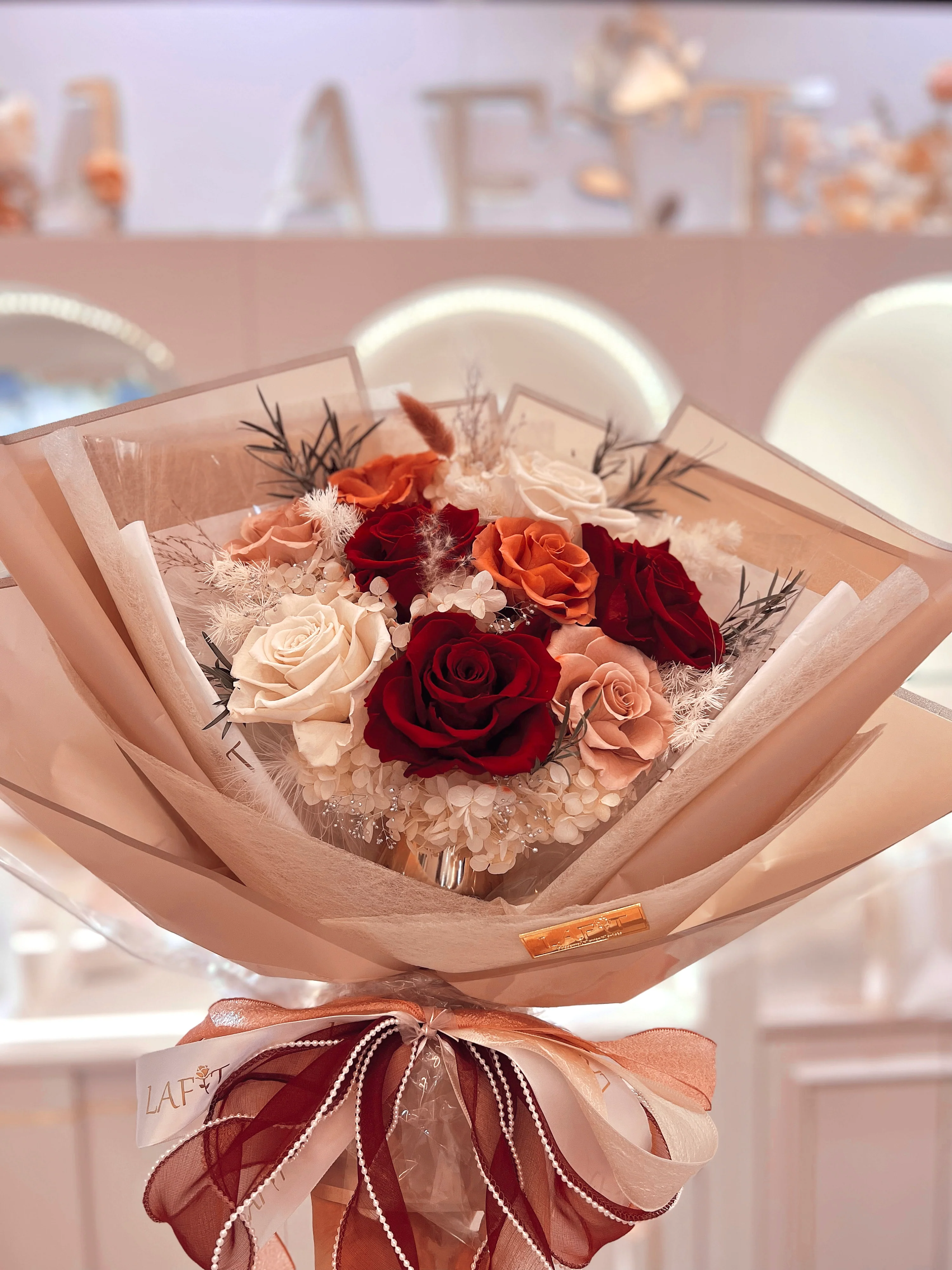 LAFIT 法式優雅永生花束 �?Reddish Tenderness