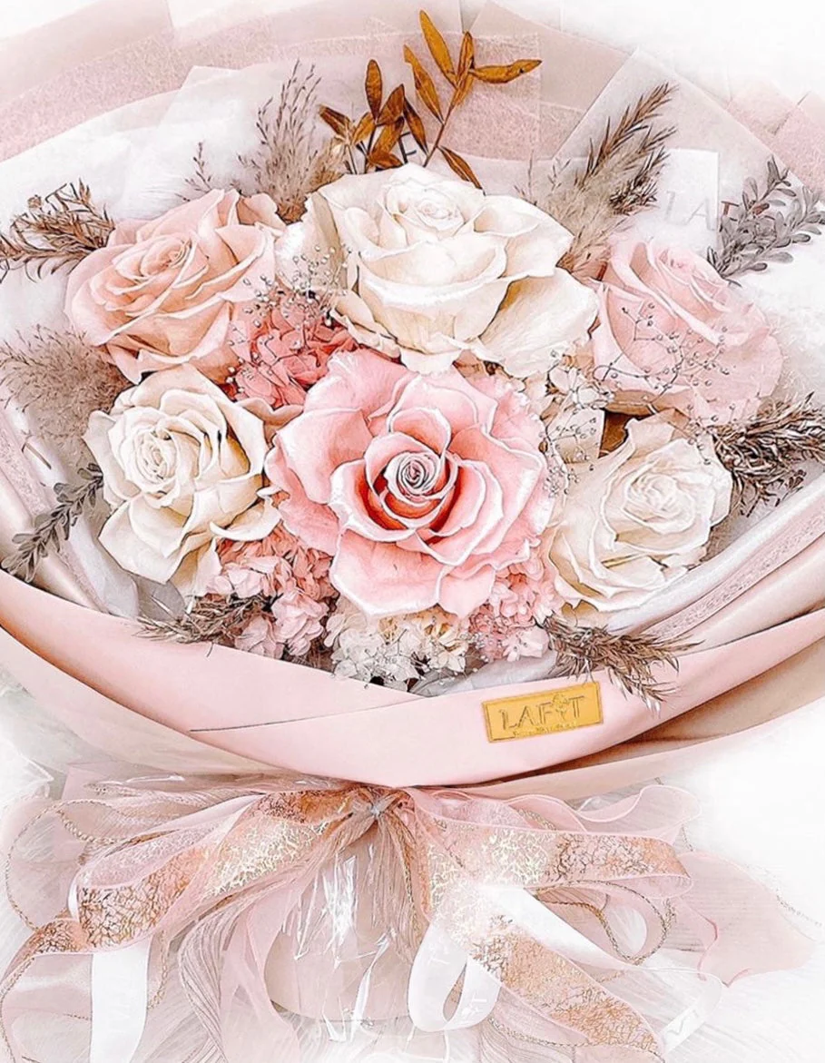 LAFIT明星首選永生花束 �?Angelic Elegance