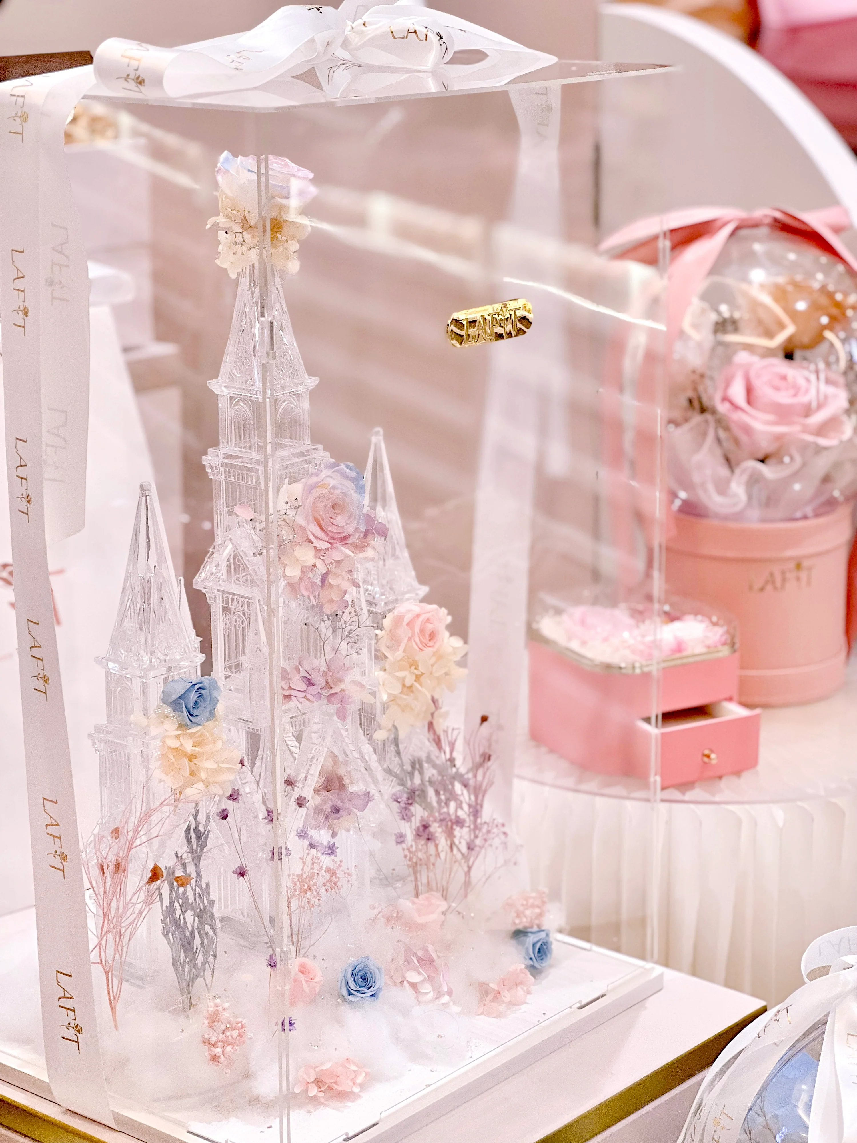 LAFIT 獨家永生玫瑰花城�?· Romantic Rose Castle ( Unicorn )