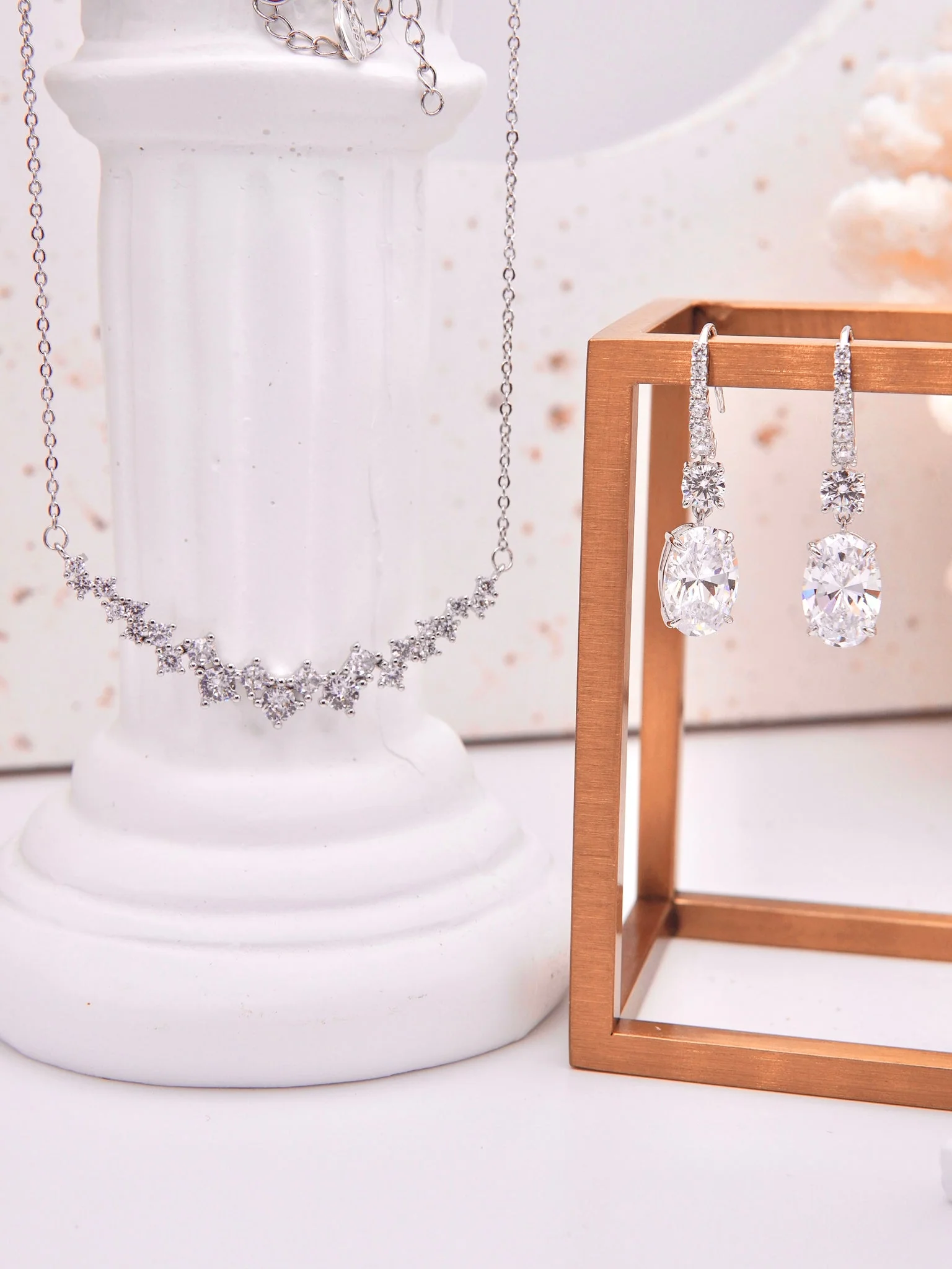 LAFIT�� Irresistible Beauty - Necklace �F�⪚���W��i�