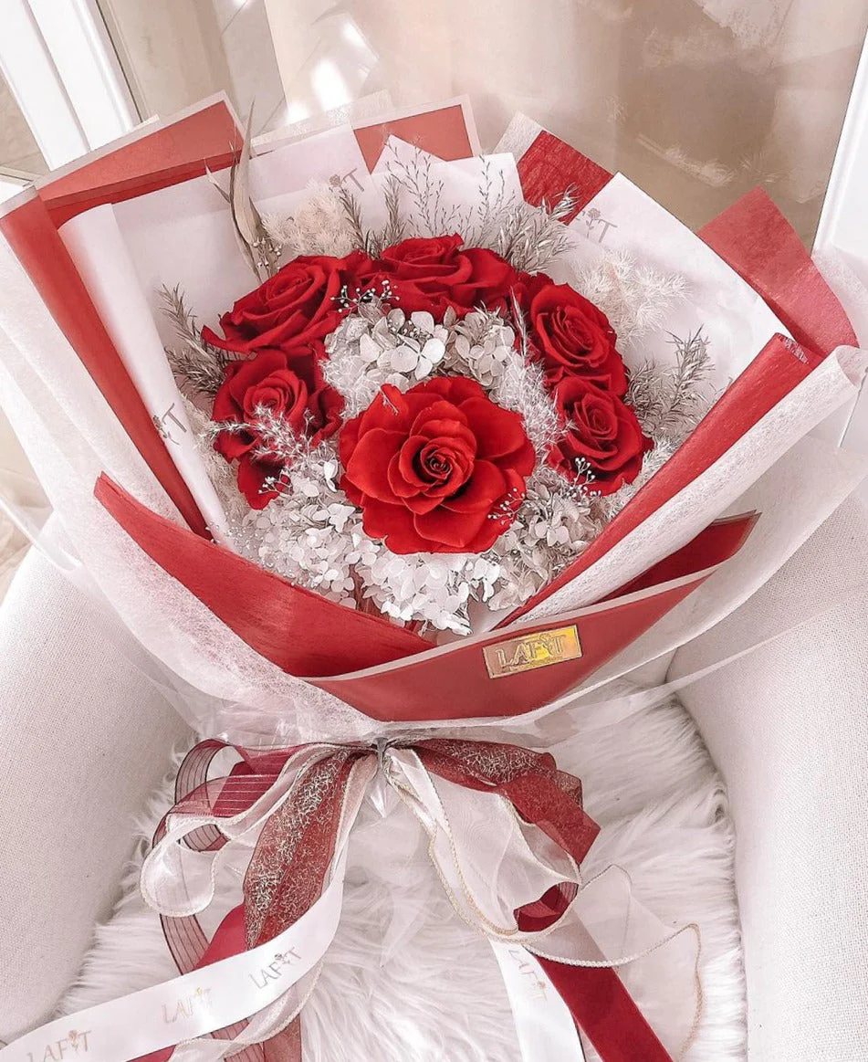 LAFIT法式浪漫永生花束 �?My Only Goddess