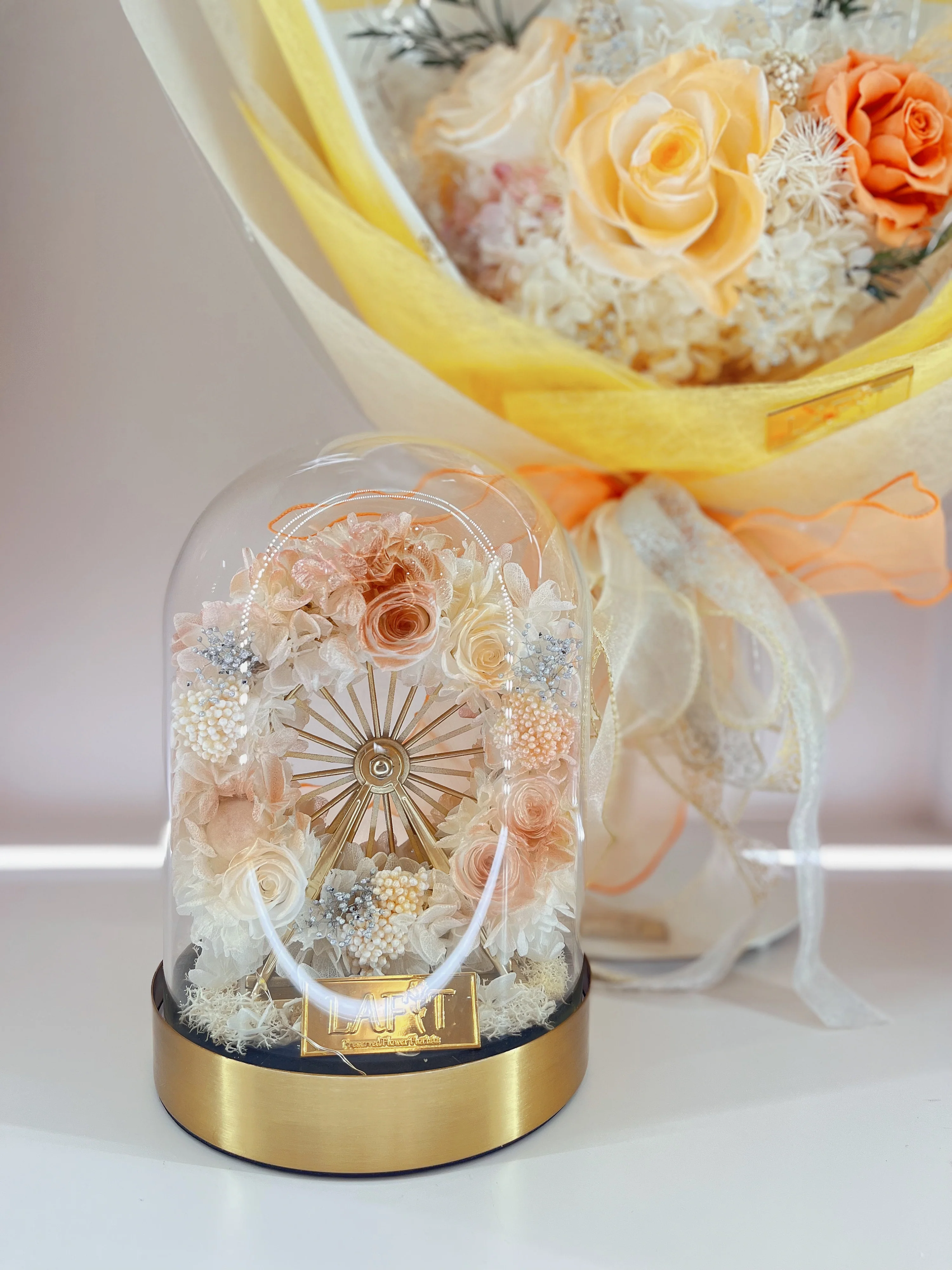 LAFIT �����ɚ�������ˇ�[�O �� Snowy Fairyland - Sunshine Golden