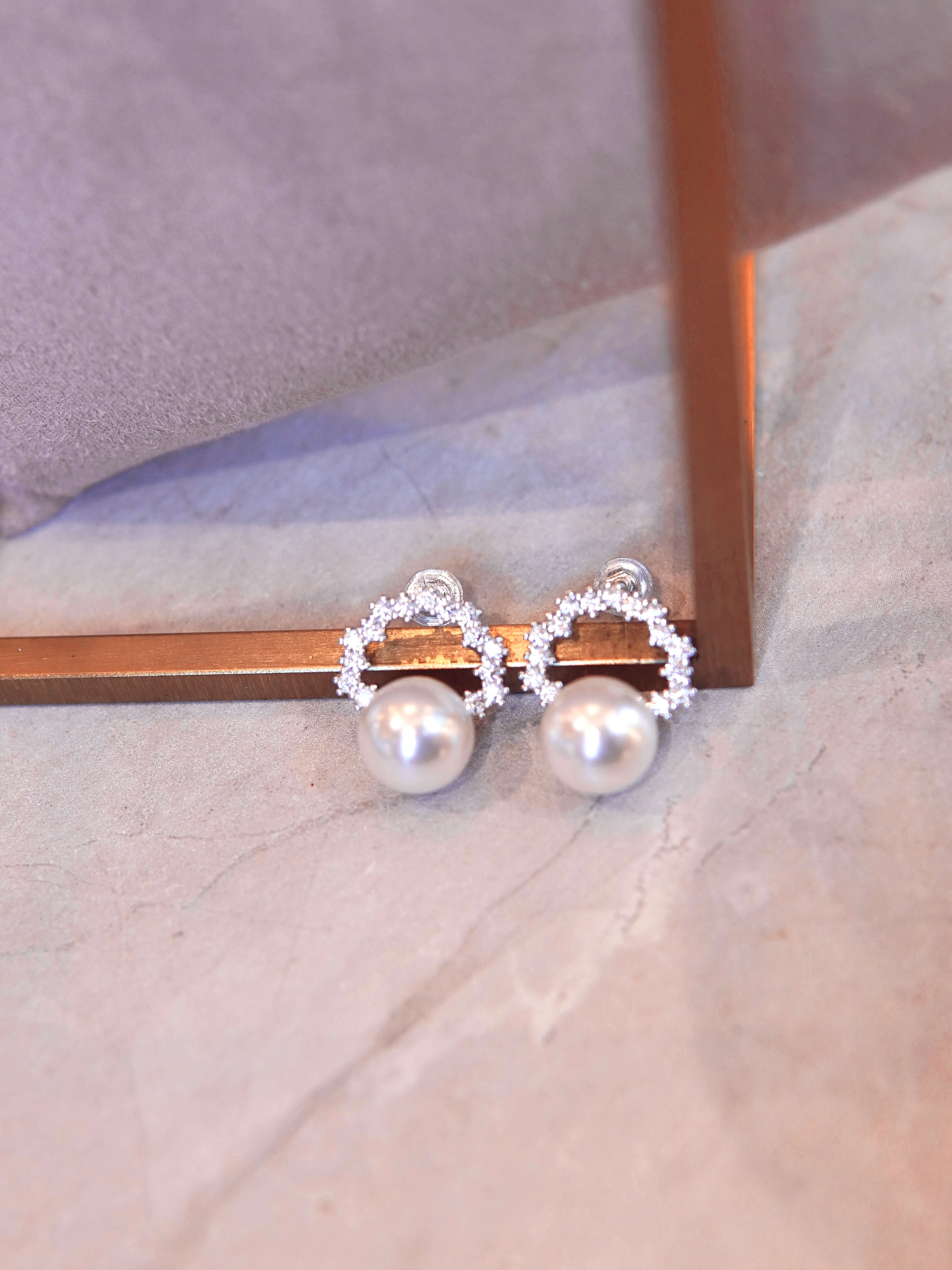 LAFIT  �� Glimmer Baby - Earrings �OӋ�ЊW����ˮ����������h