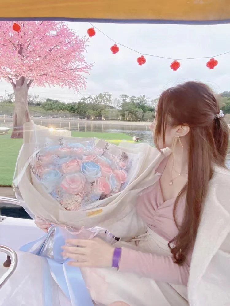 LAFIT夢幻仙氣永生花束 �?Rose Cloud