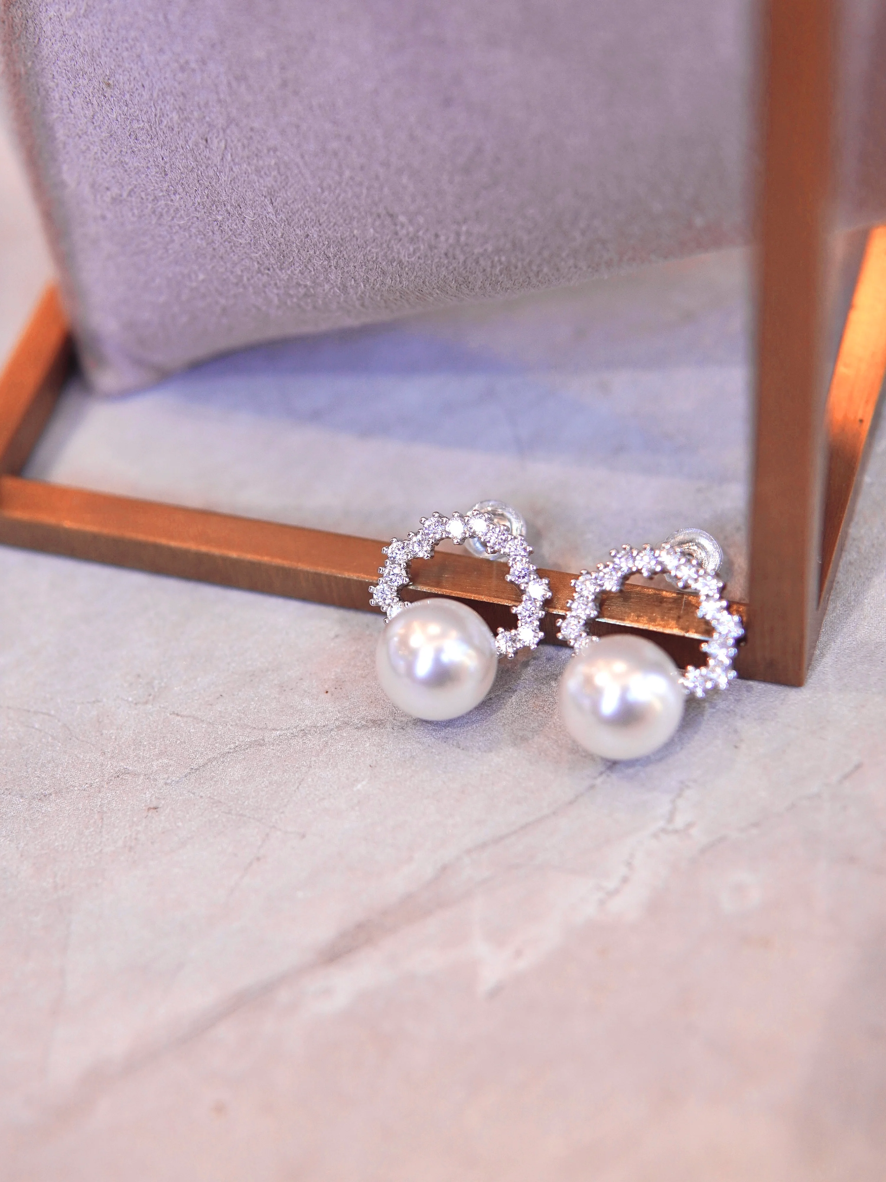 LAFIT  �� Glimmer Baby - Earrings �OӋ�ЊW����ˮ����������h