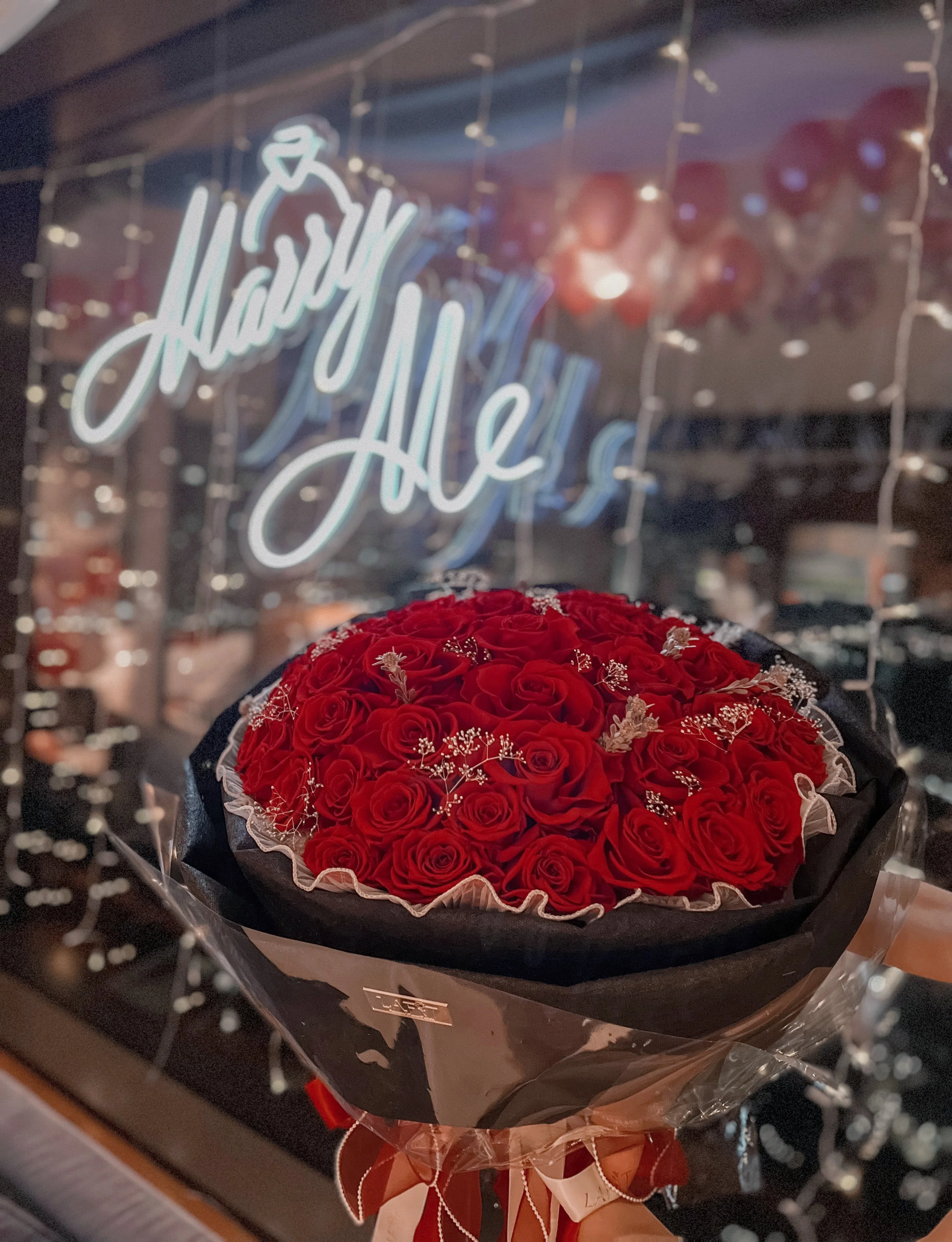 LAFIT 奢華求婚永生花束 �? My Kinda Perfect系列 (Deluxe Red)