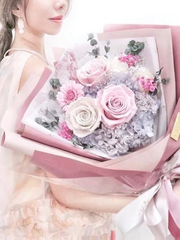 LAFIT法式優雅永生花束 �?Gentle Love - L