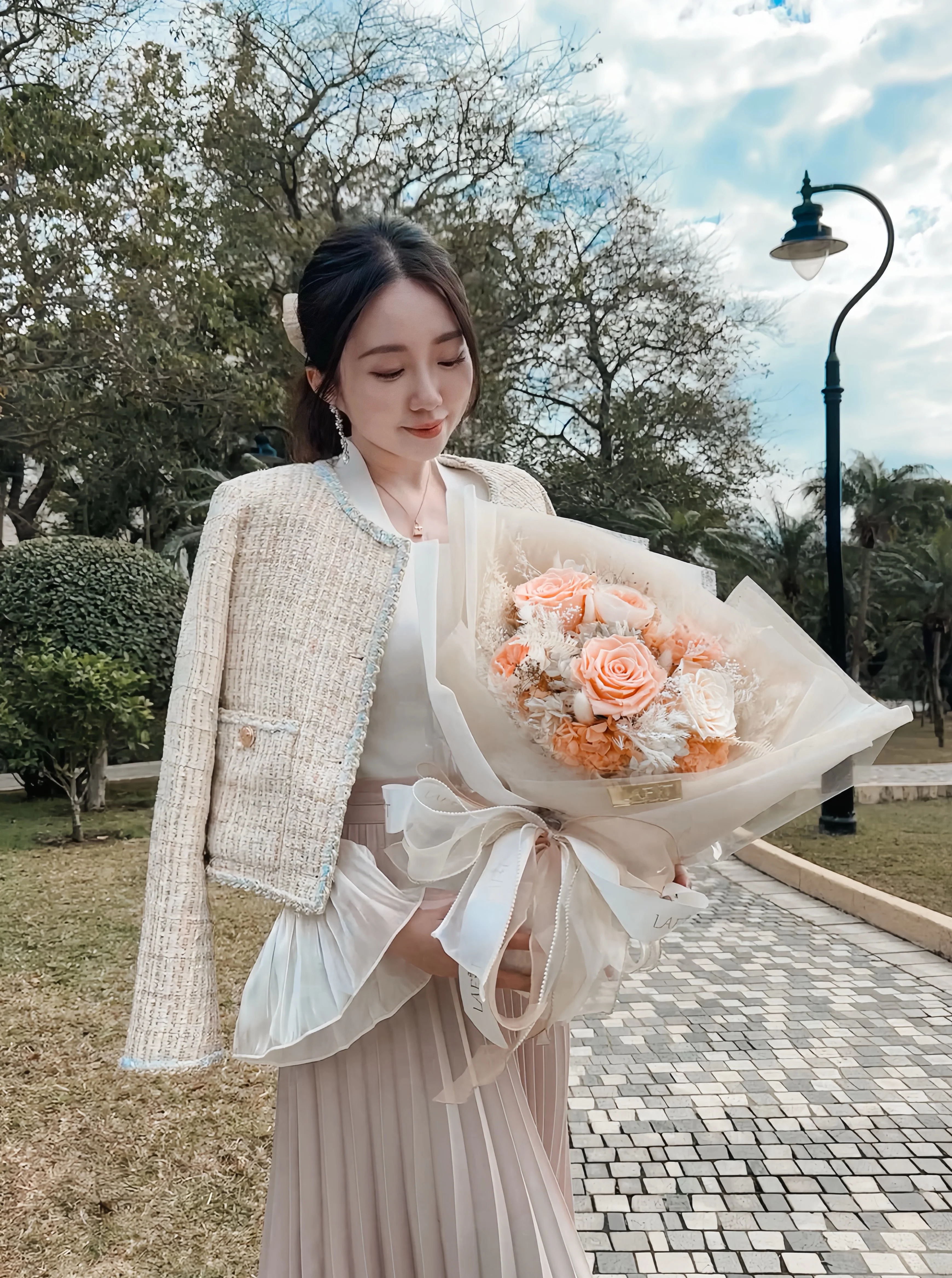 LAFIT 2024限定�?- < Pastel Sunrise Garden > · Living Coral