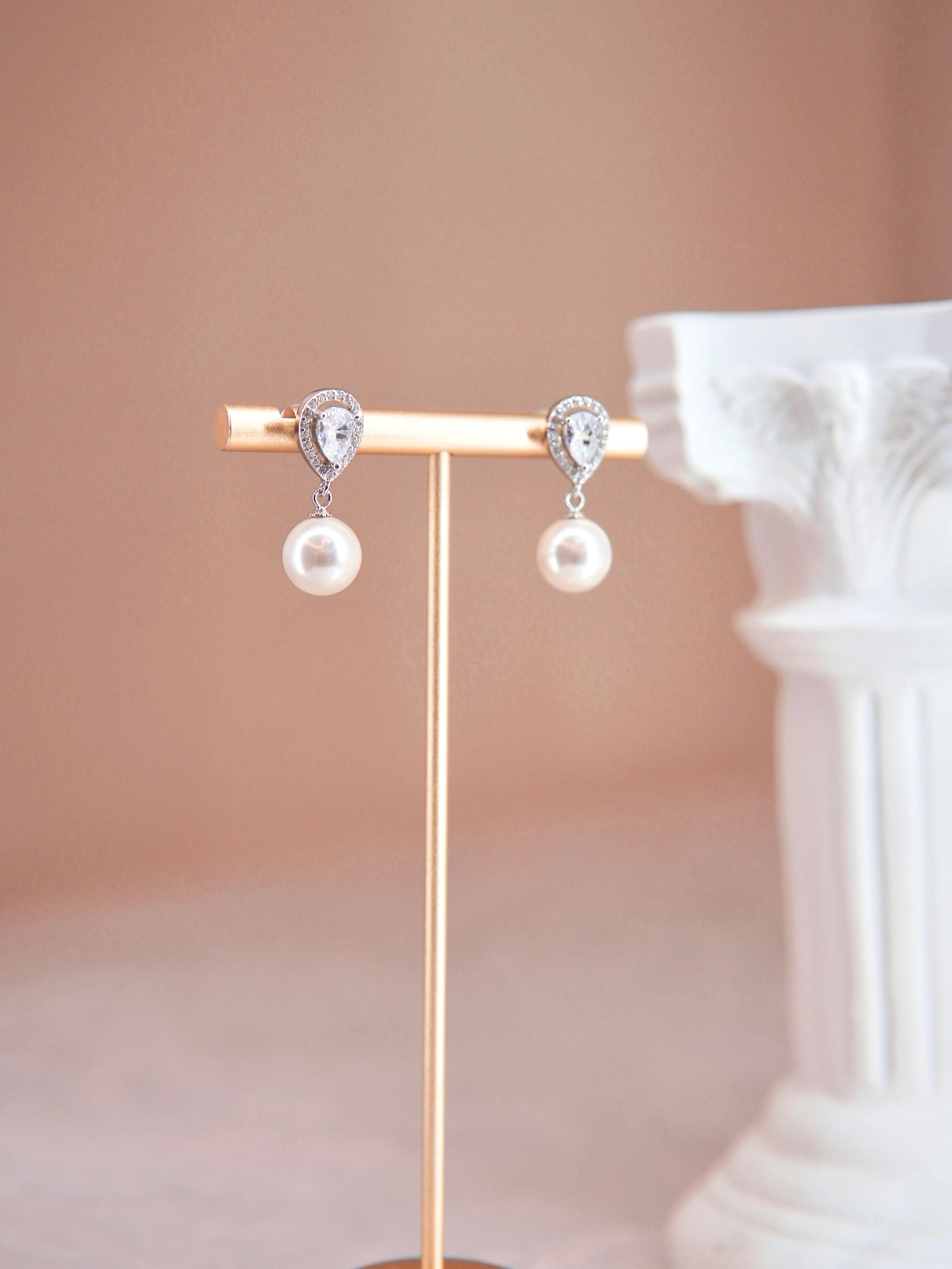 LAFIT �� Mature Woman - Earrings �W�����M�ڏ���������h