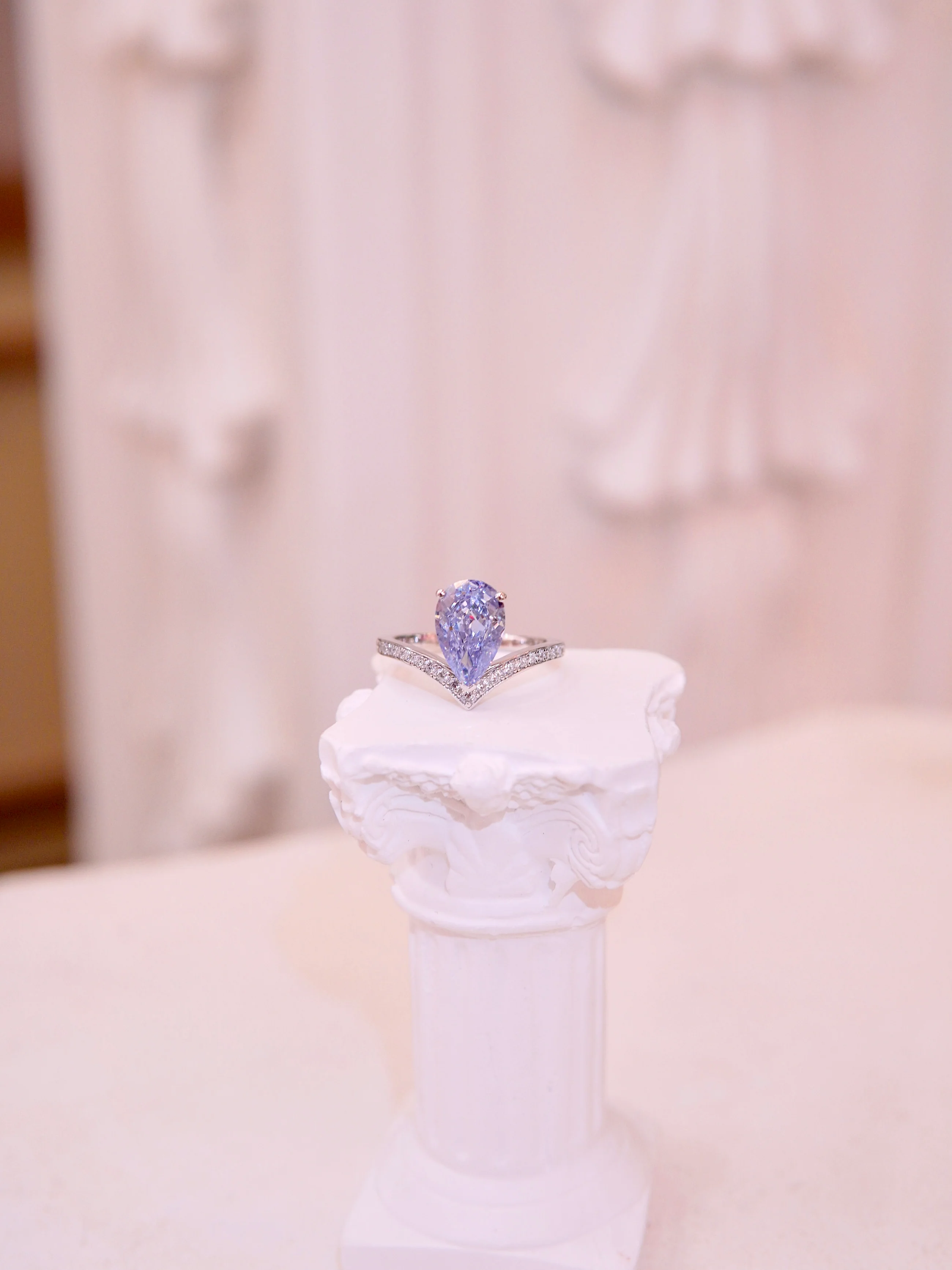 LAFIT��Peri Fairy - Ring �{��ɫ��͸�Ќ�ʯ��ָ