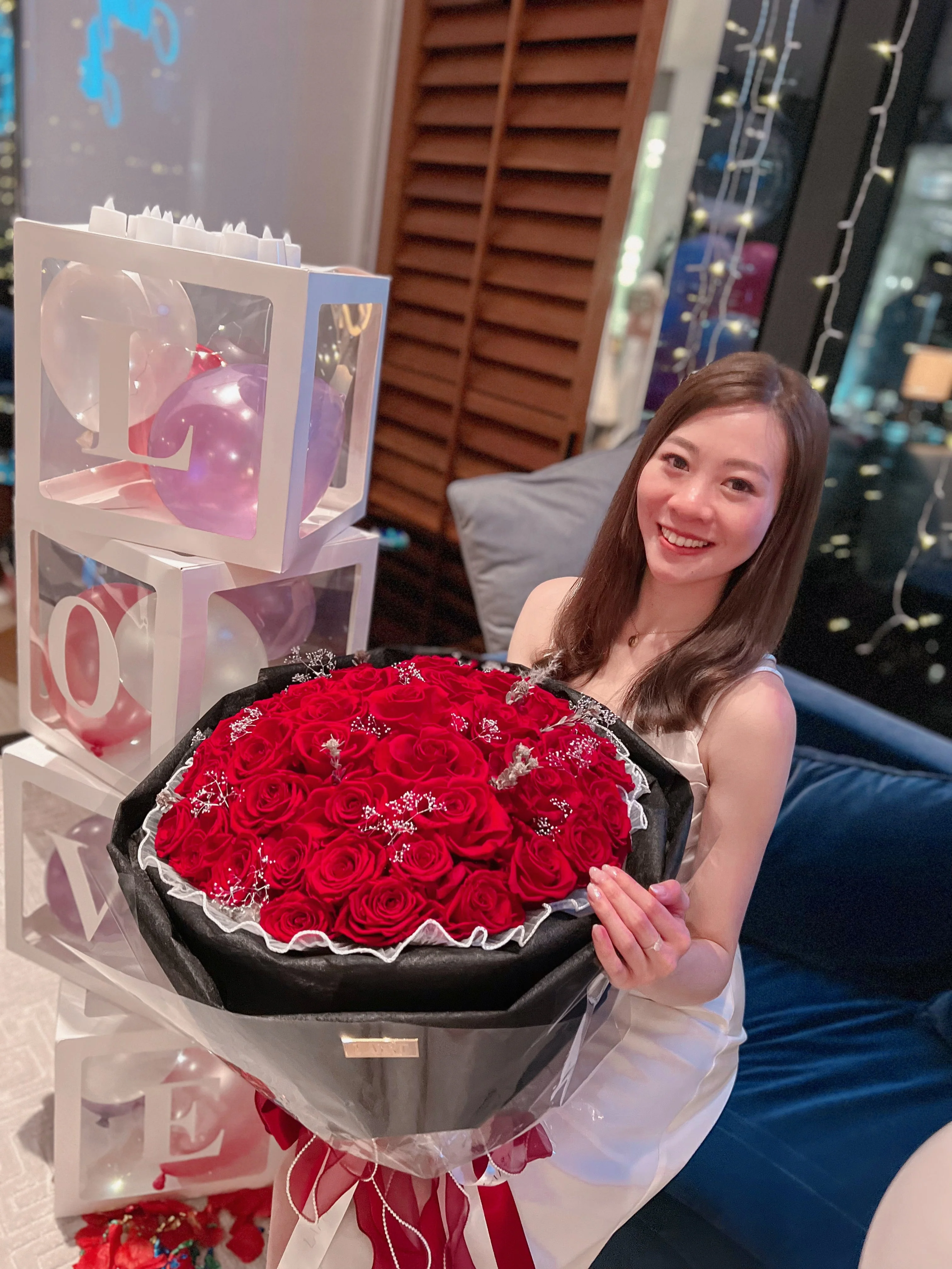 LAFIT 奢華求婚永生花束 �? My Kinda Perfect系列 (Deluxe Red)