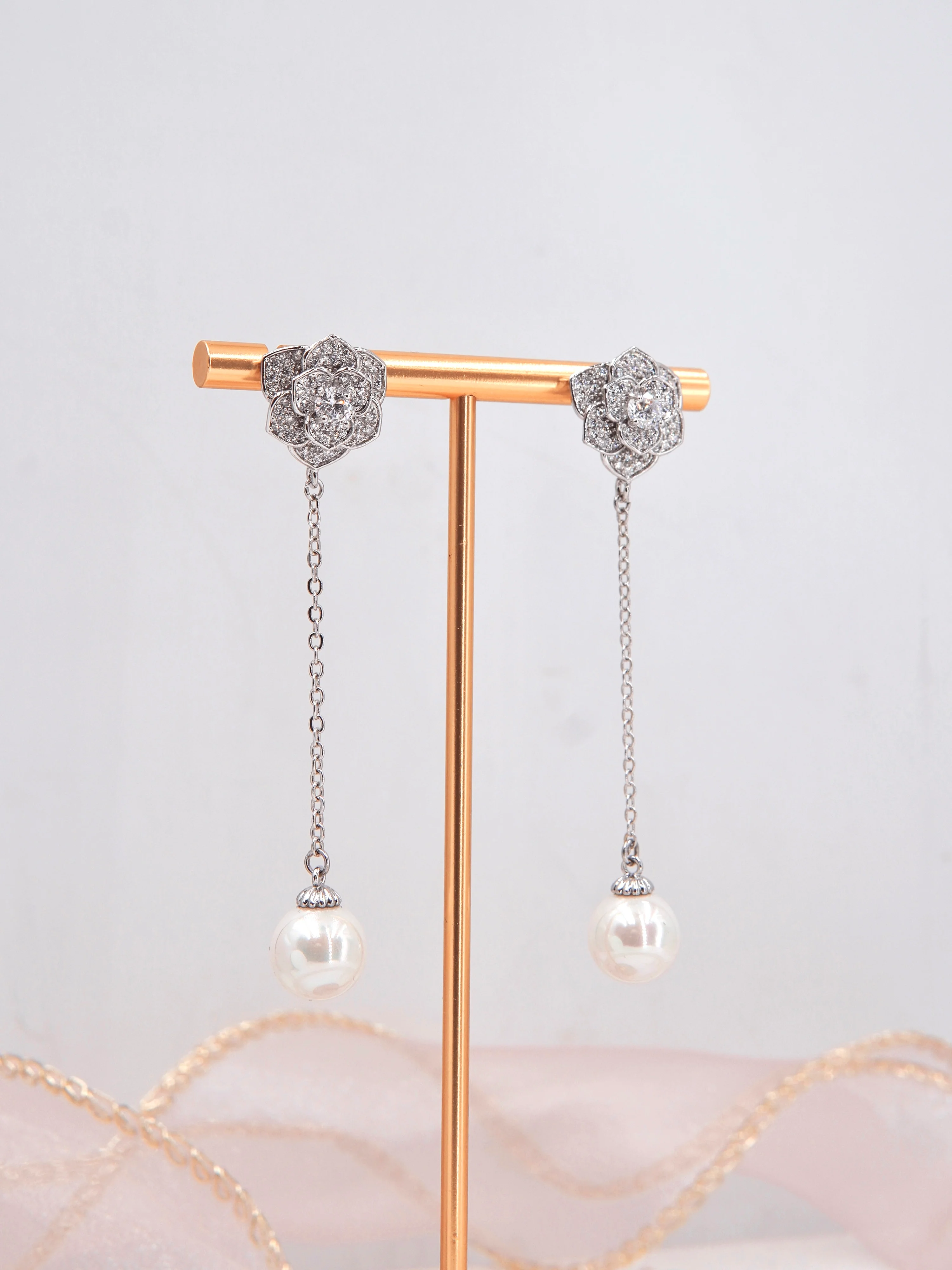 LAFIT�� The Floral Goddess - Earrings ��荰���F���L������h