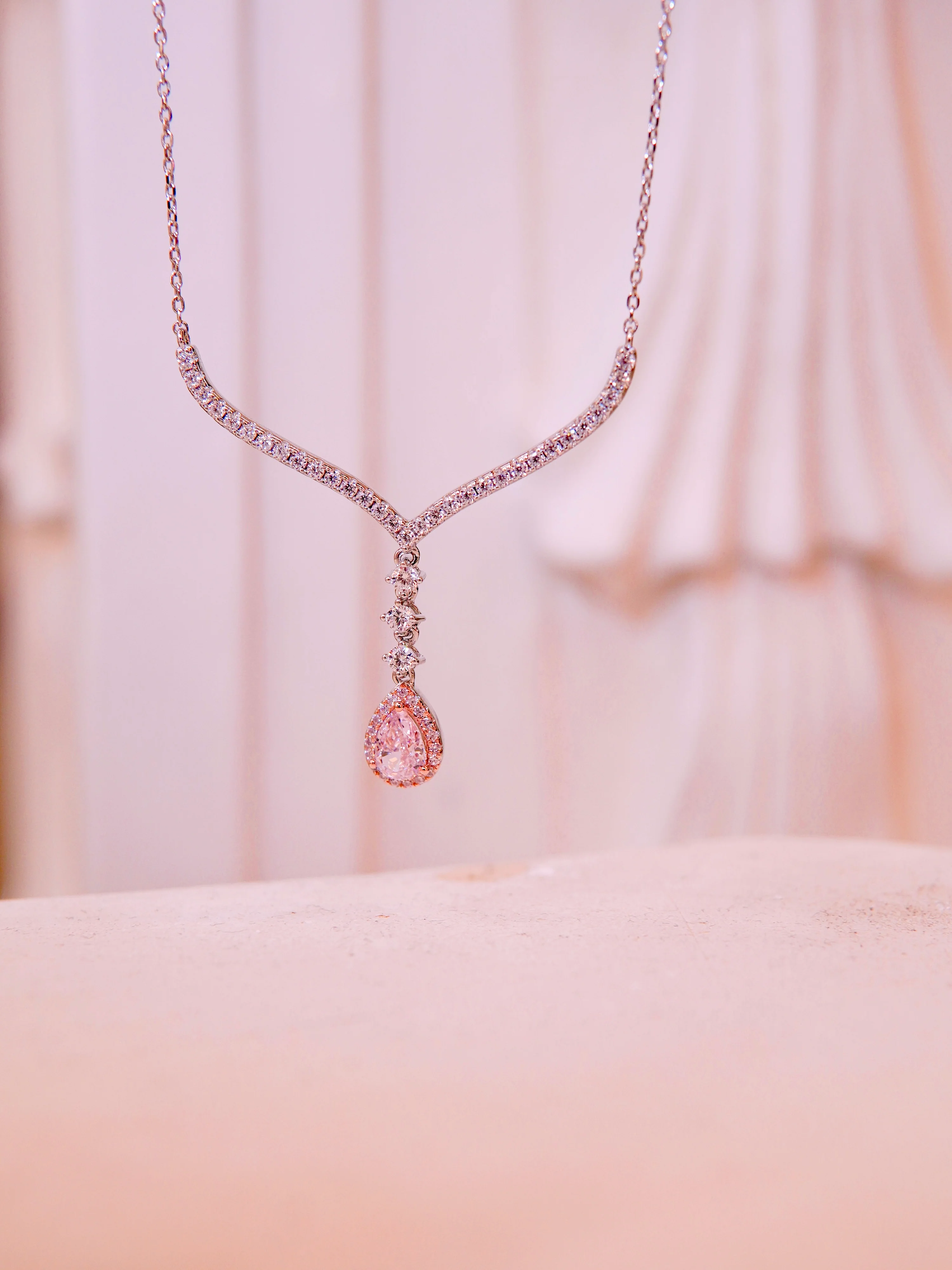 LAFIT�� Goddess Destiny - Necklace �����OӋ朷��Ů��ʯ�i�