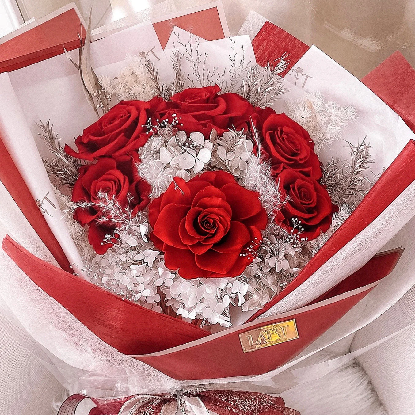 LAFIT法式浪漫永生花束 �?My Only Goddess