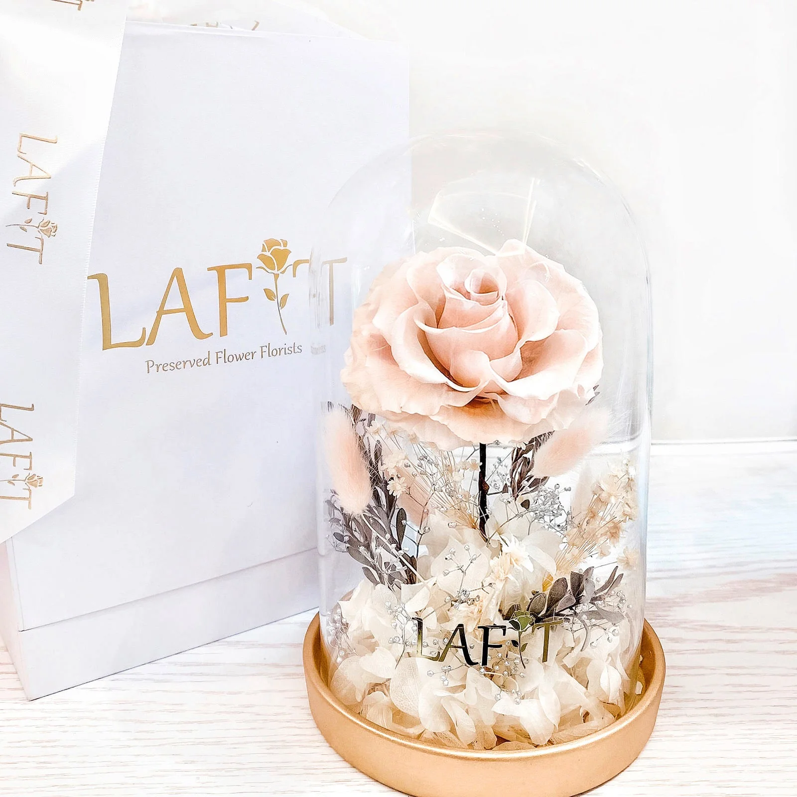LAFIT 夢幻經典永生花藝擺設 · THE WISHING ROSE