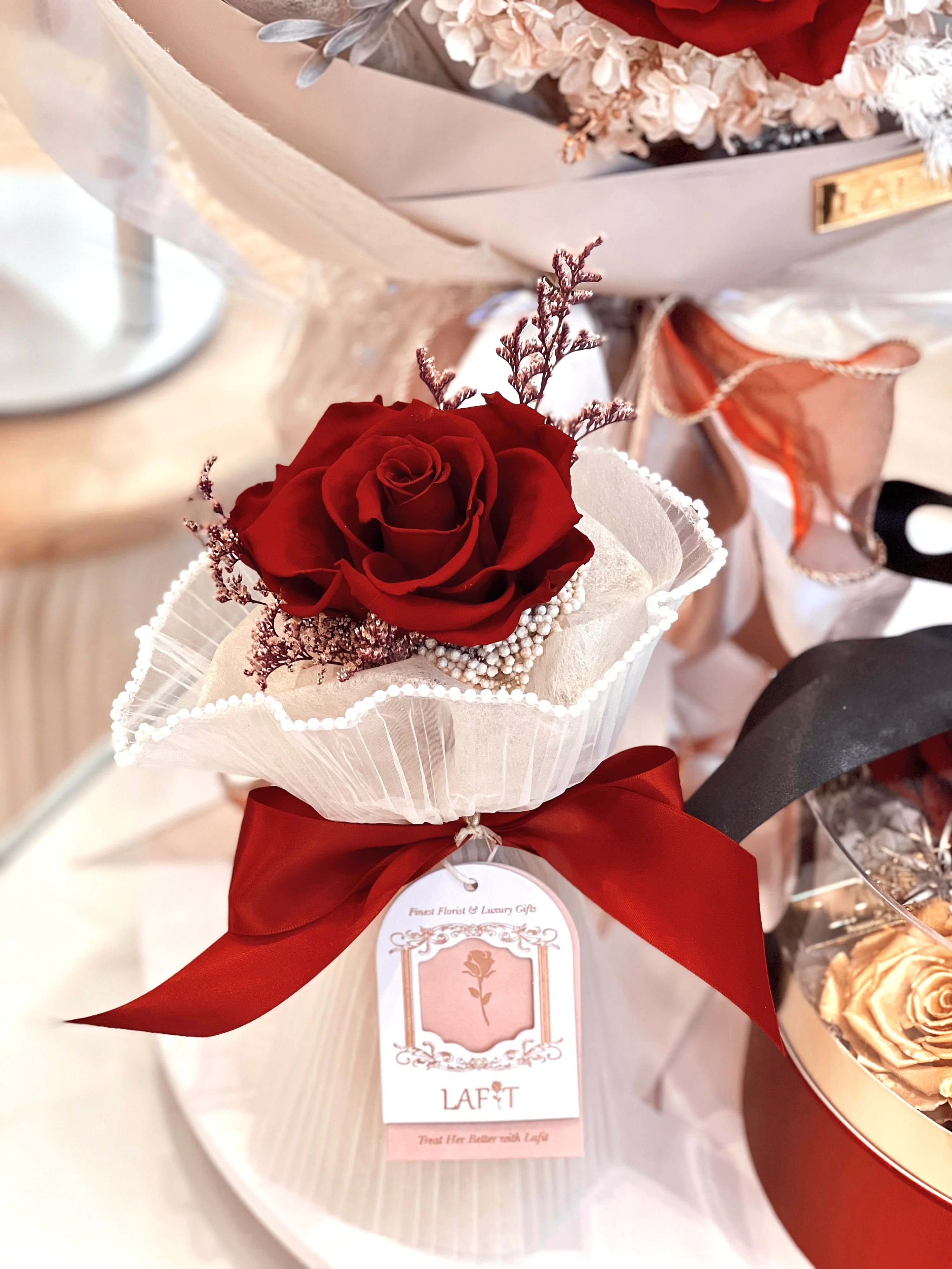 LAFIT 奢華經典花束 · BABY LOVE - Rosy Red