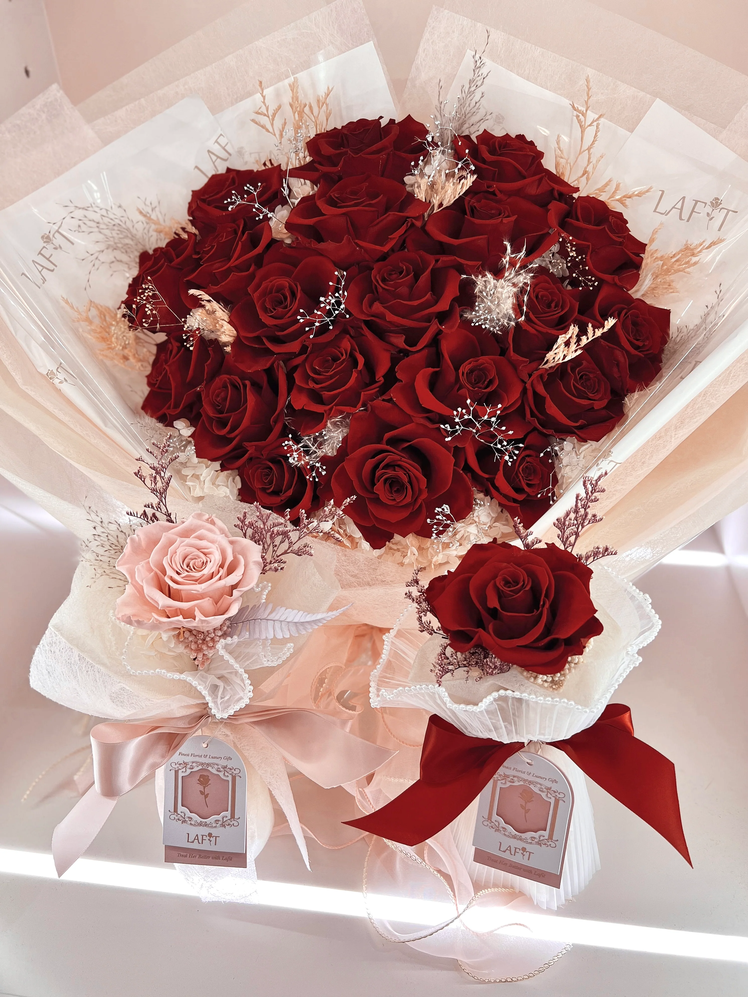 LAFIT 奢華經典花束 · BABY LOVE - Rosy Red