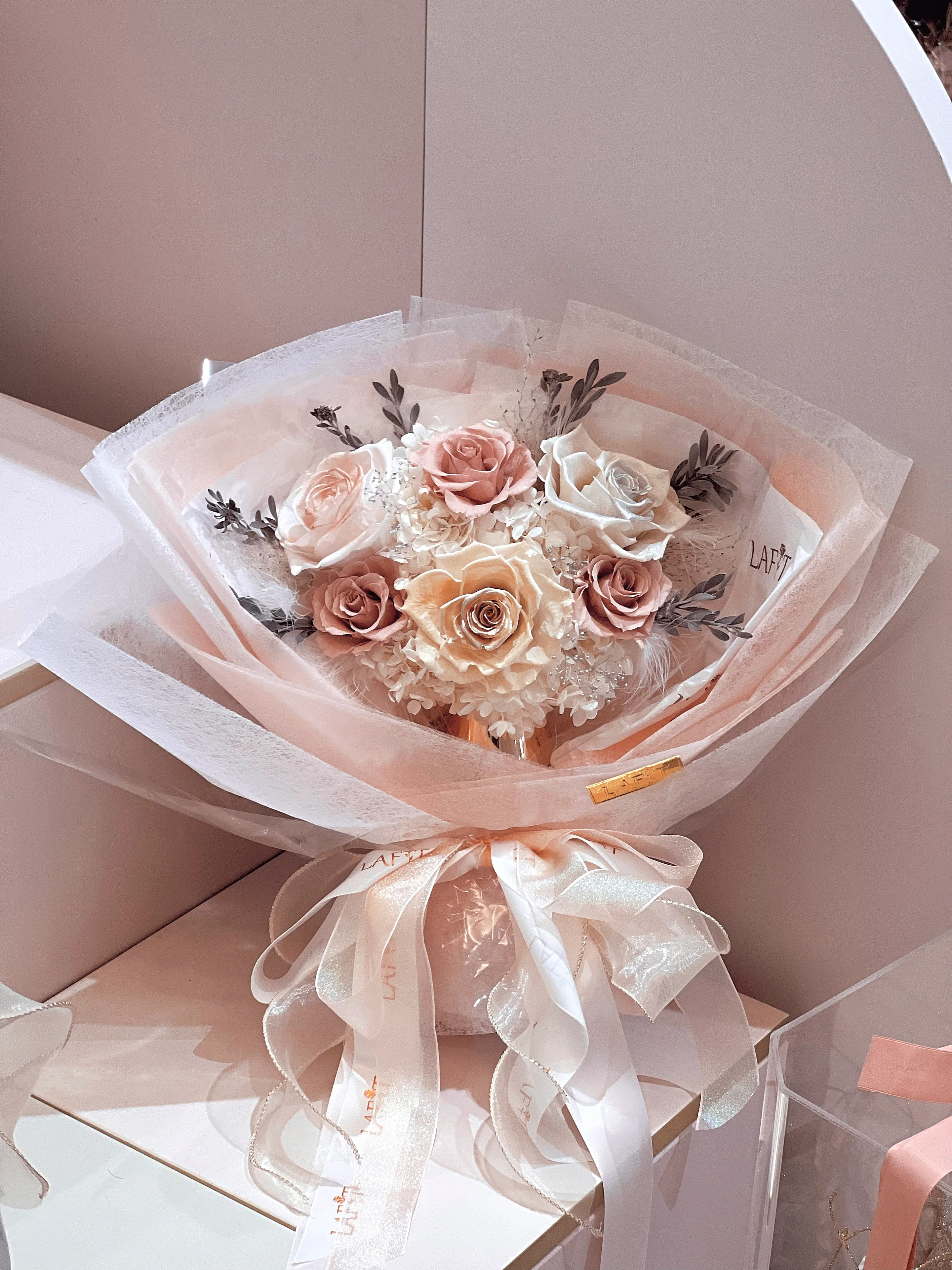LAFIT法式優雅永生花束 �?Gentle Kiss