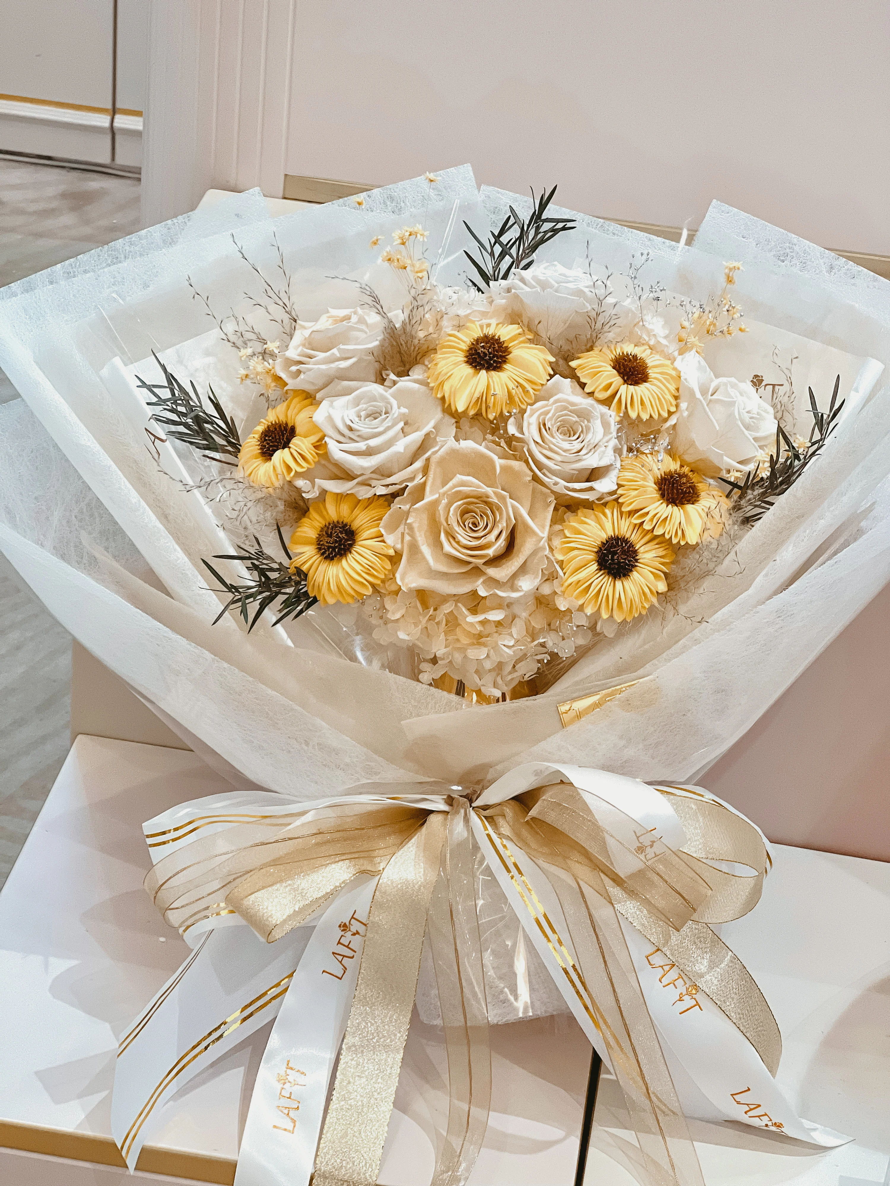 LAFIT畢業首選永生花束 �?Be A Sunflower (Yellow)