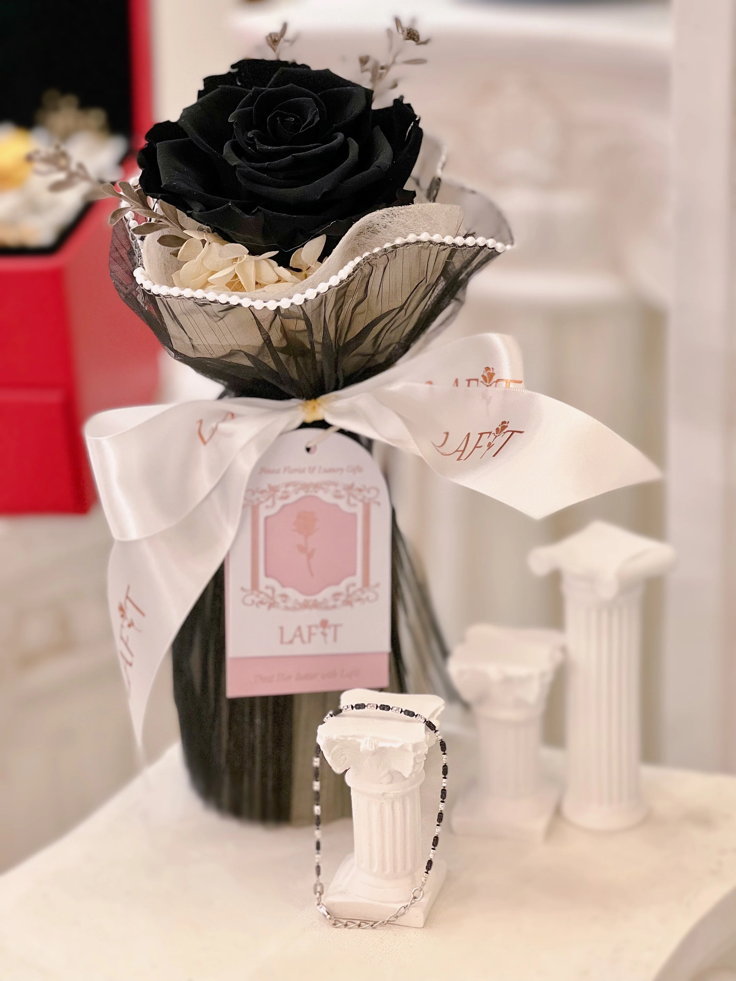 LAFIT 奢華經典花束 · BABY LOVE - Halloween Black