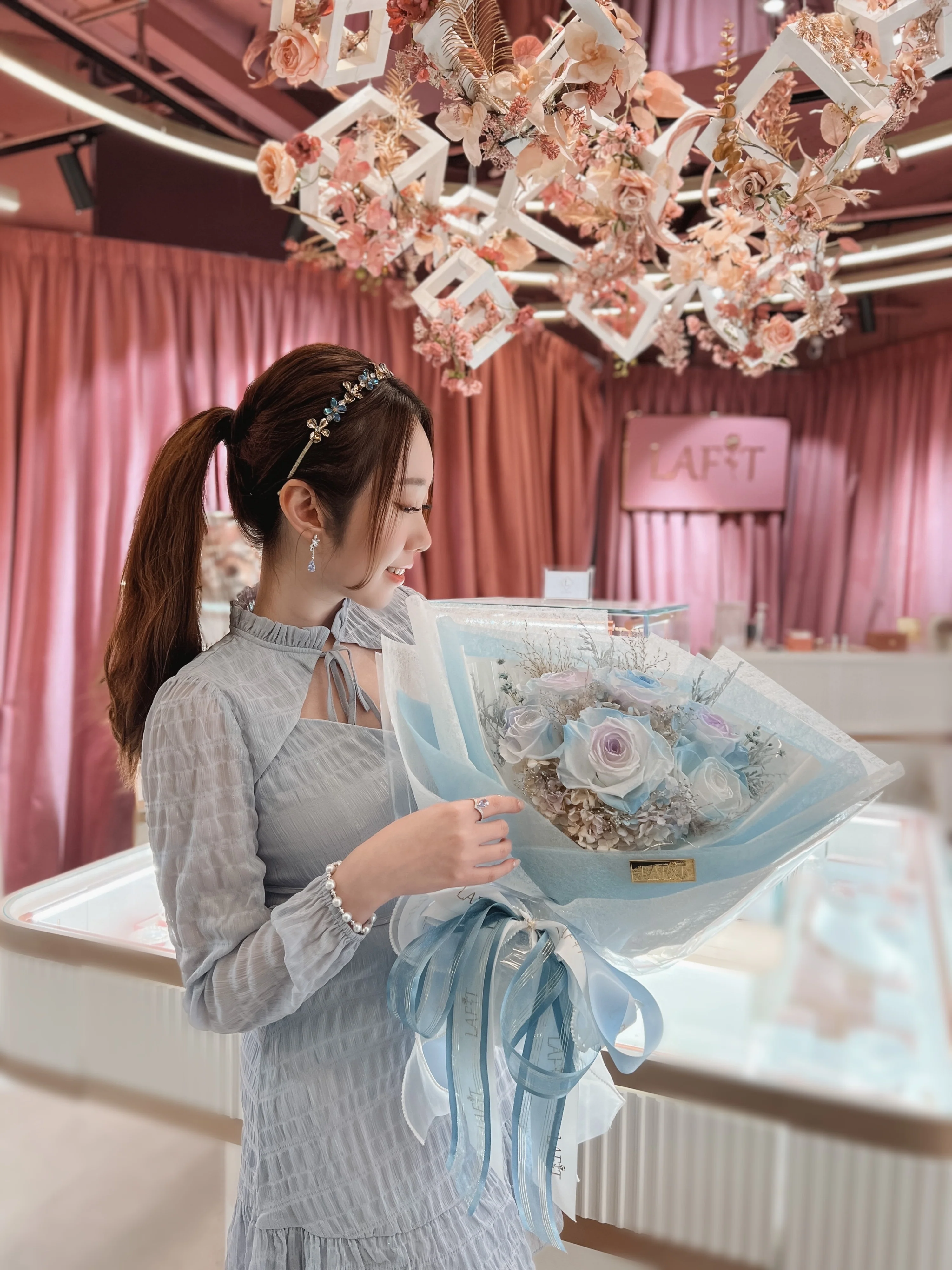 LAFIT 夢幻浪漫永生花束 �?Diamond Loveland系列 (Fancy Blue)