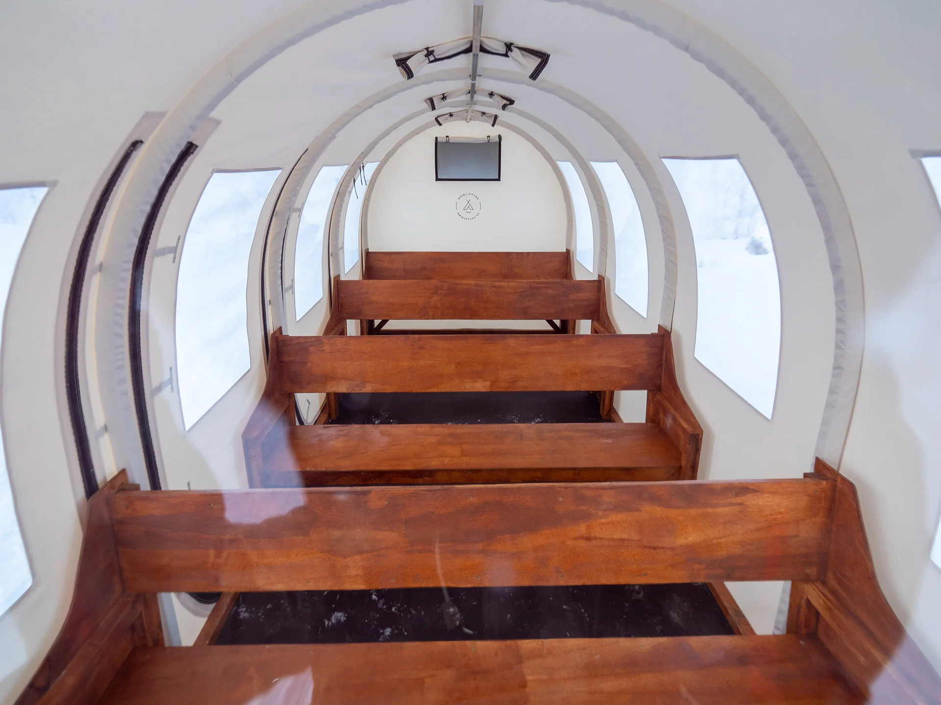 Diligense - transporter