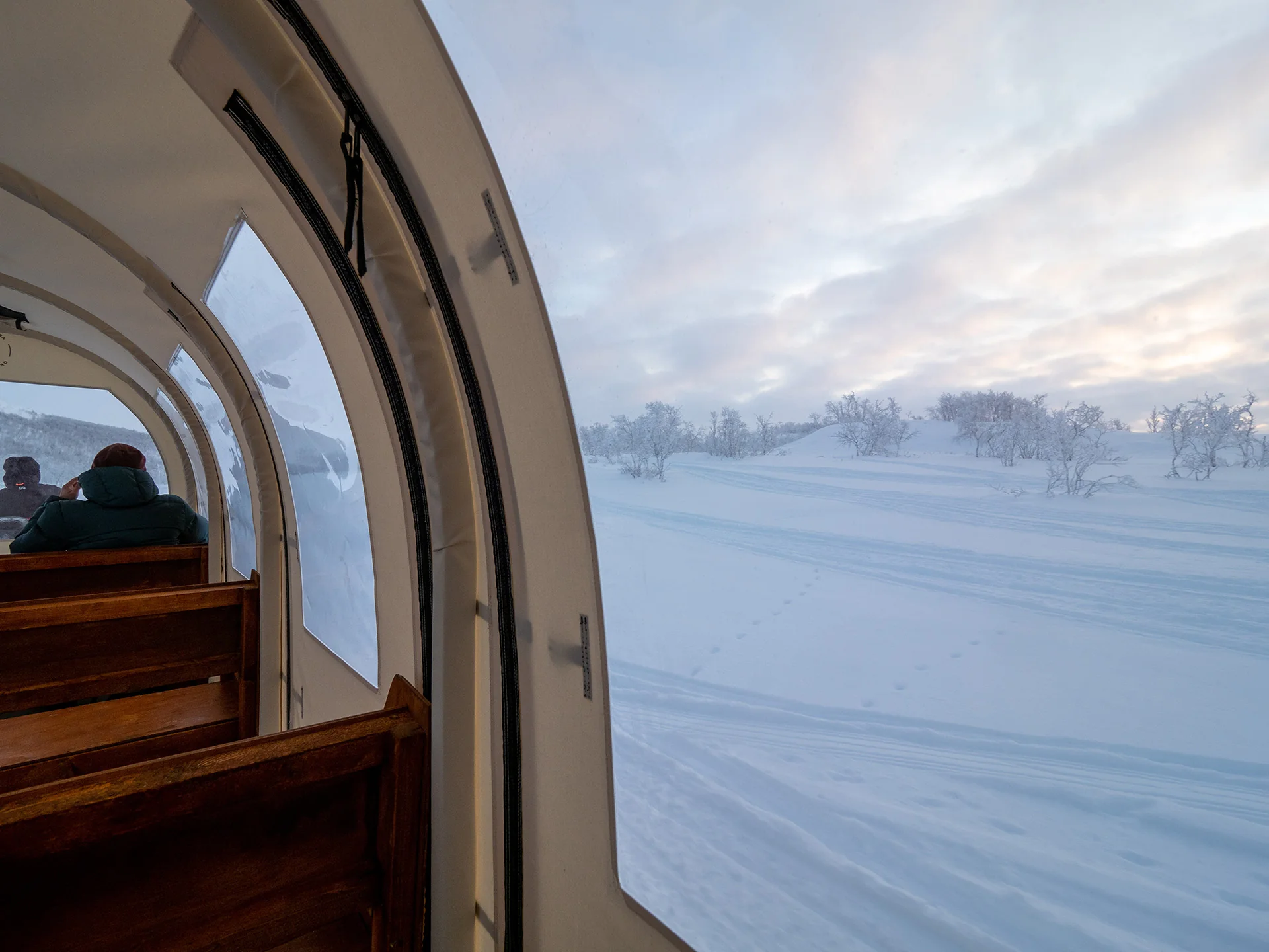 Diligense - transporter