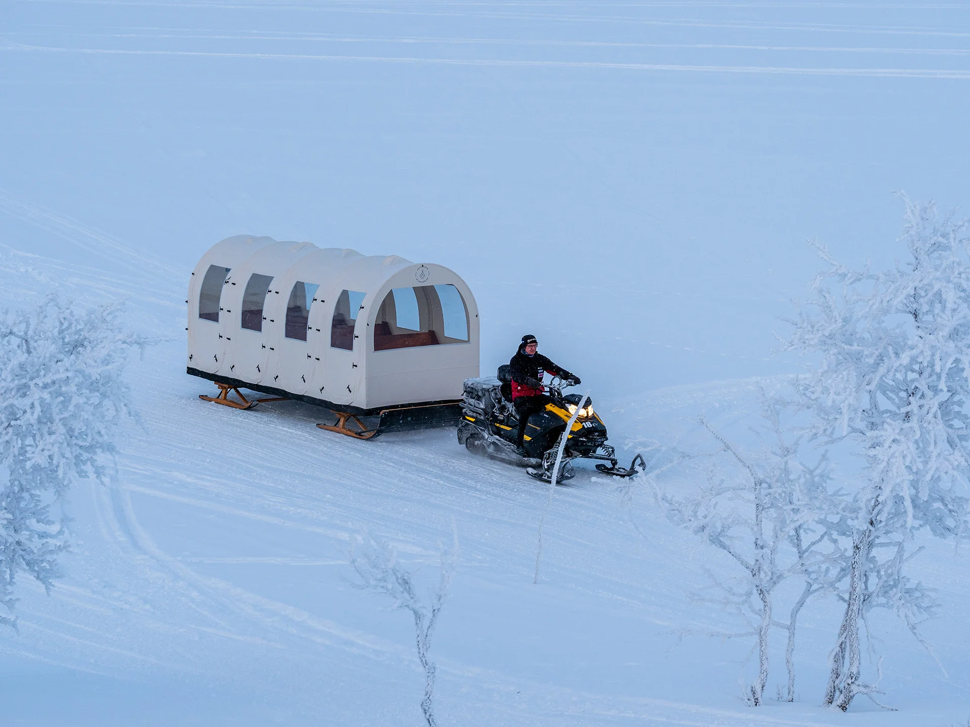 Diligense - transporter