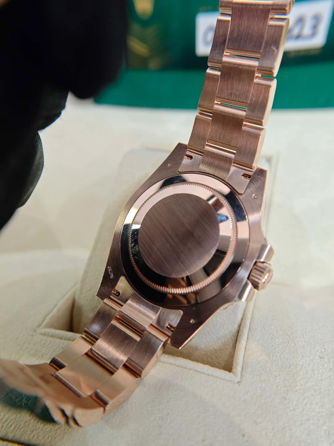 Rolex GMT-Master II 40mm Root Beer Black Dial Oyster Bracelet 18k Rose Gold Watch 126715chnr-0001