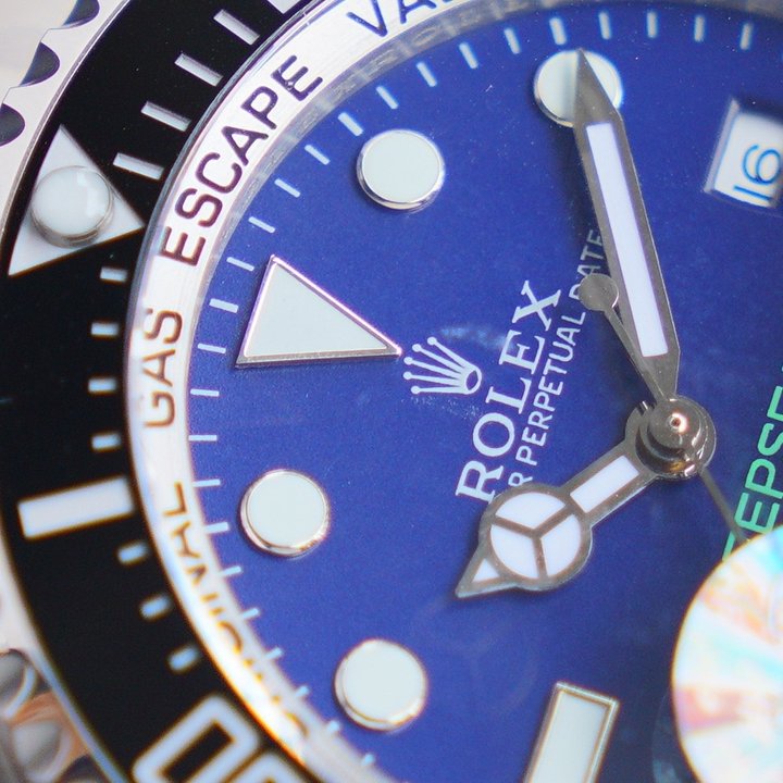 Sea Dweller Deep Sea Multicolor Selection 44mm