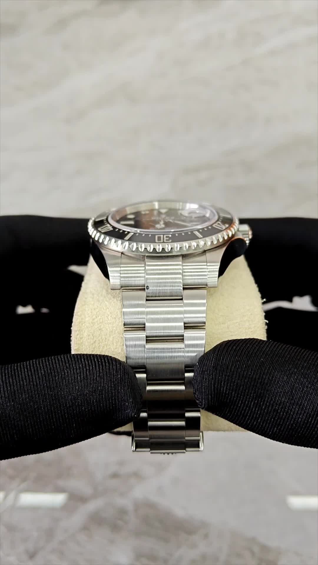 Rolex Sea Dweller Silver Black Dial 126600