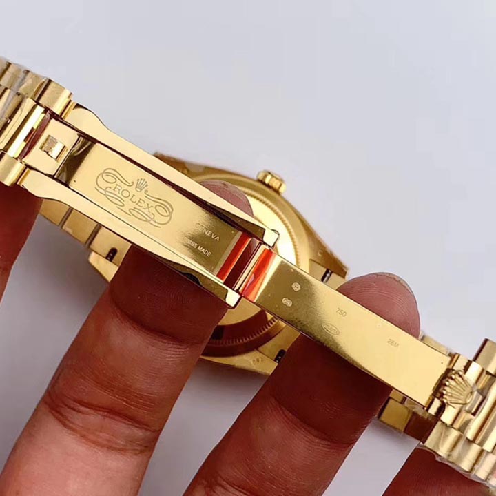 Rolex Day-Date 36-118238-83208