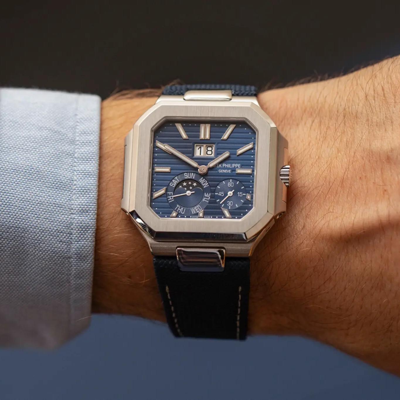 Patek Philippe Cubitus Platinum Case Sunburst Blue Dial 5822P-001