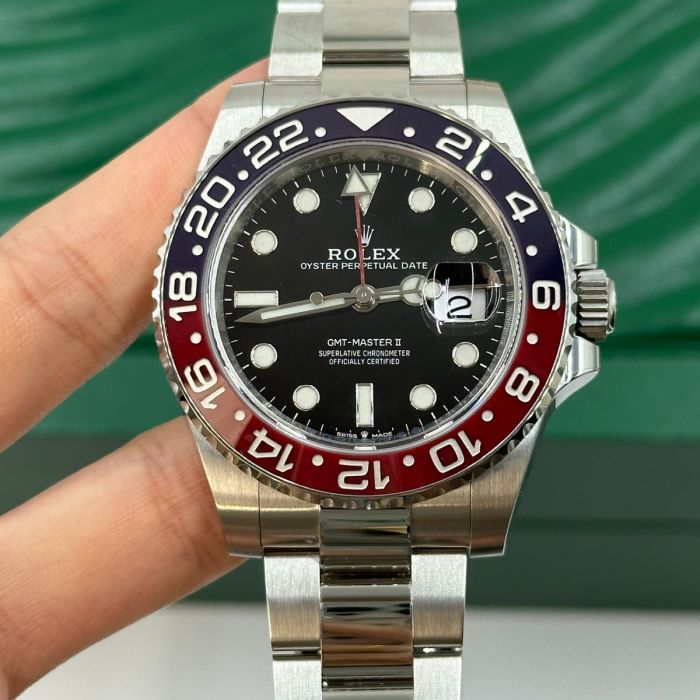 Rolex GMT Master II PEPSI Oyster 40mm 126710BLRO