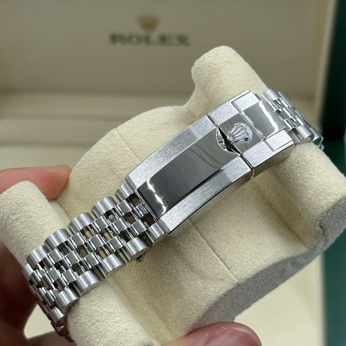 Rolex GMT Master ll Pepsi Bezel Jubilee Bracelet Men's Watch M126710BLRO-0001