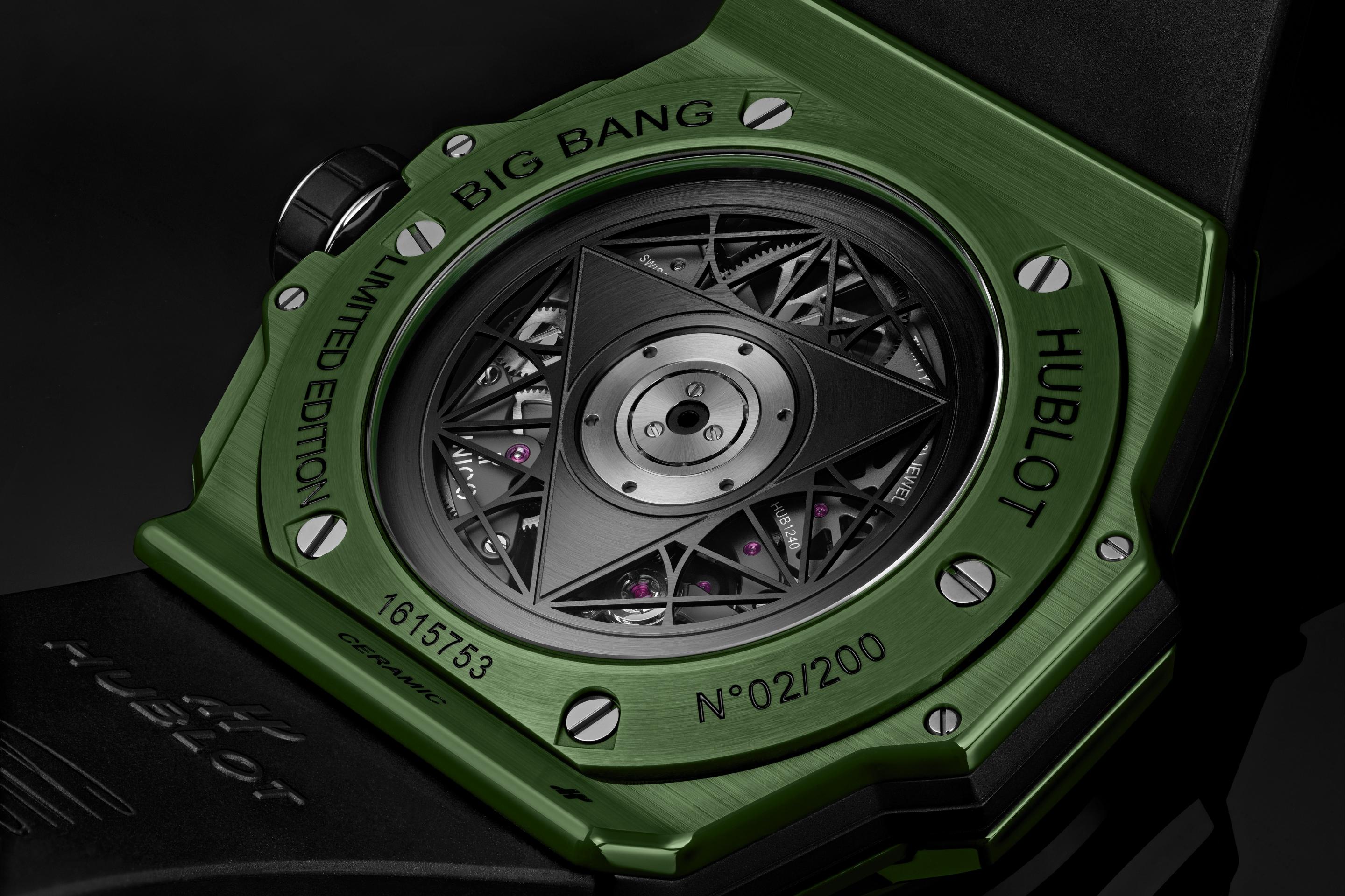 Hublot Big Bang SANG BLEU II GREEN CERAMIC Ref# 418.GX.5207.RX.MXM22
