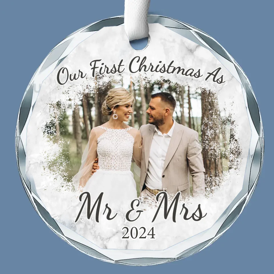 Christmas Birthday Gifts for Her, Wife, Custom Wedding Glass Ornament, Mr and Mrs Gifts - New Arrival, Christmas Gift For Pet Owners, Pet Lovers, First Christmas AMZ