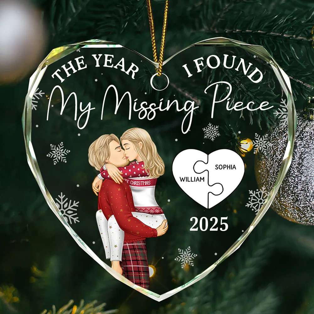 The Year I Found My Missing Piece Kissing Couples - Personalized Heart Shaped Glass Ornament