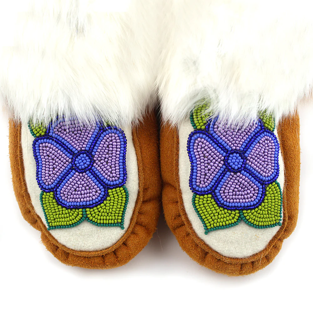 Amber Lloyd Ladies 8 Moccasins